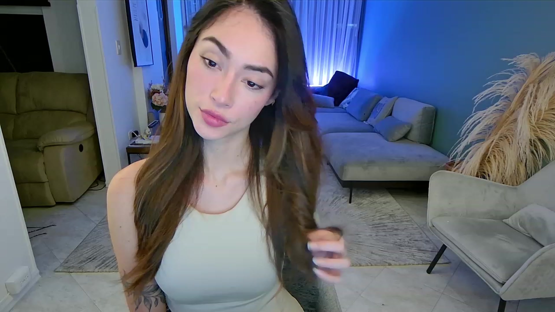 Gallery image thumbnail from YourFavGirl_'s myfreecams stream on, 07/14/2023, 02:56 image 10 of 20