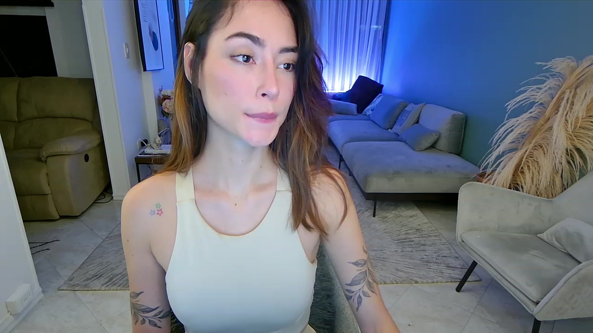 Gallery image thumbnail from YourFavGirl_'s myfreecams stream on, 07/14/2023, 02:56 image 15 of 20