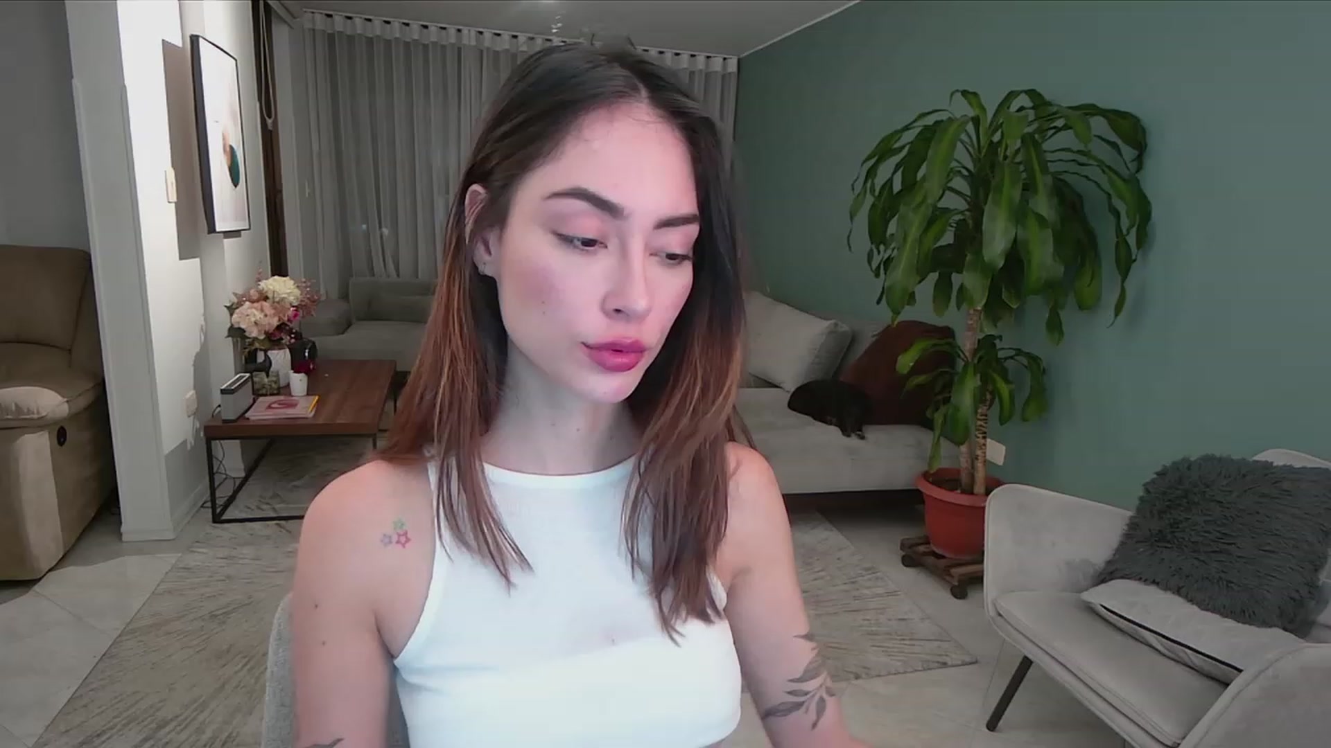 Gallery image thumbnail from YourFavGirl_'s myfreecams stream on, 08/21/2023, 04:10 image 15 of 20
