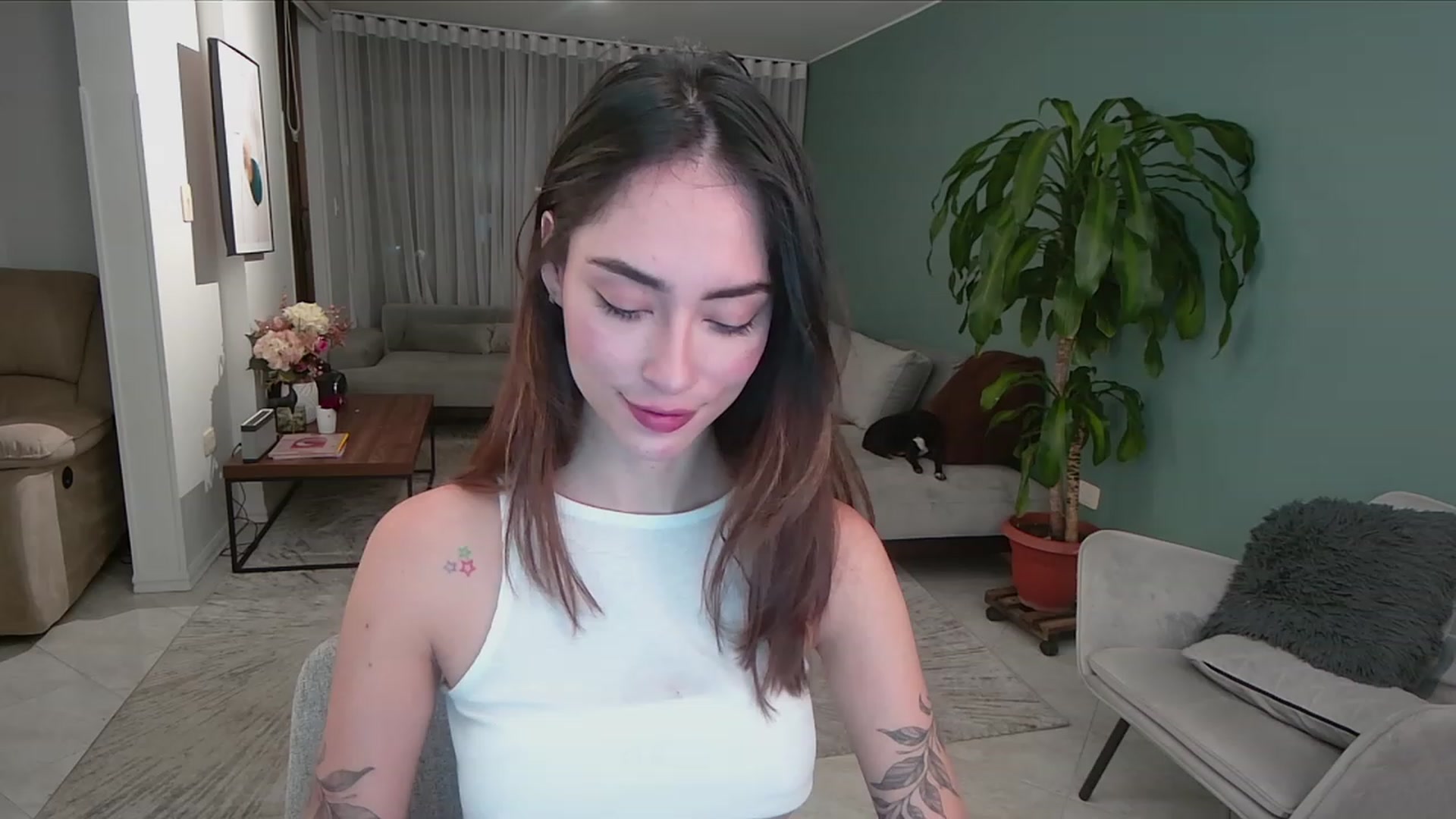 Gallery image thumbnail from YourFavGirl_'s myfreecams stream on, 08/21/2023, 04:10 image 14 of 20