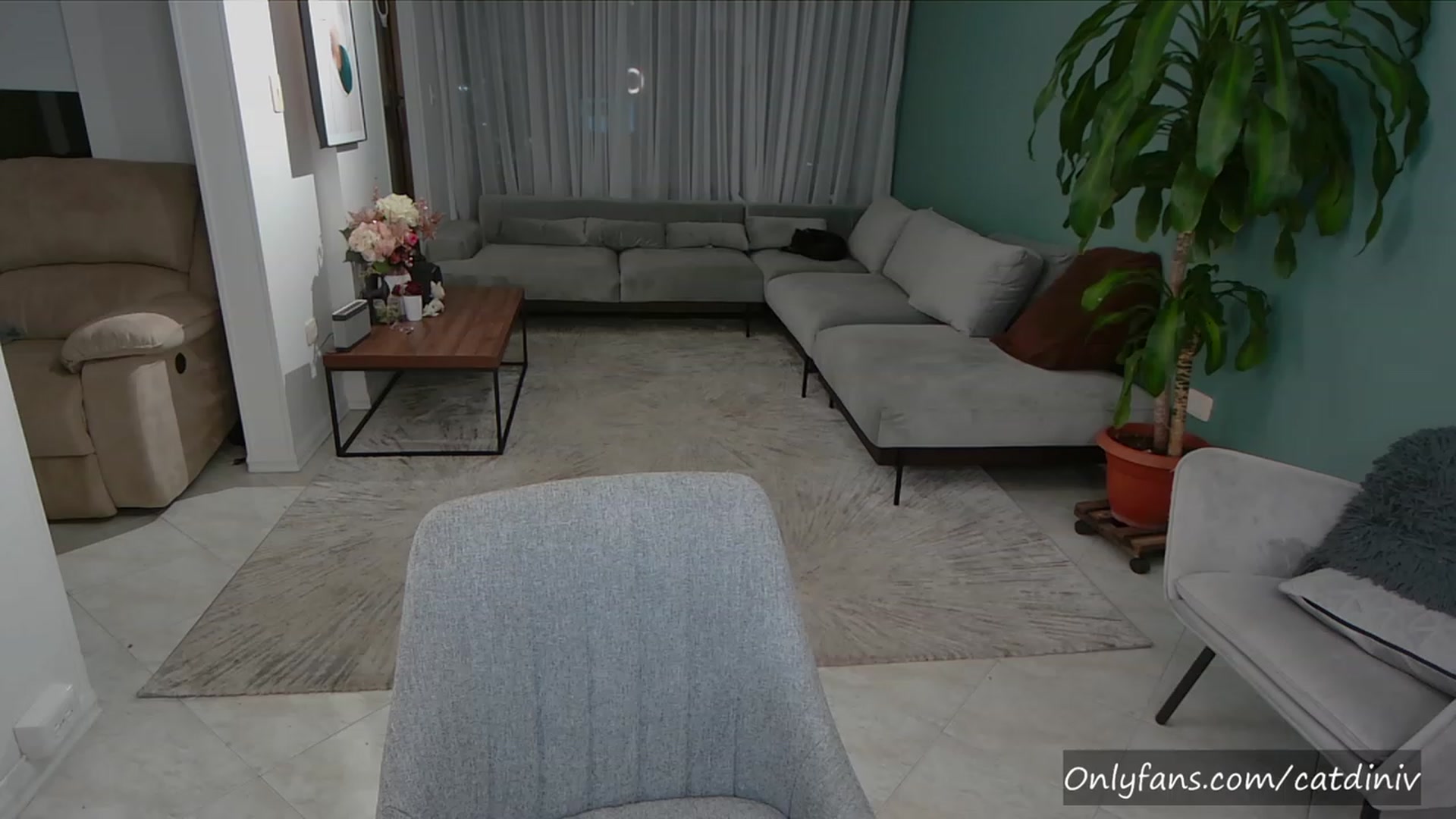 Gallery image thumbnail from YourFavGirl_'s myfreecams stream on, 08/24/2023, 06:30 image 10 of 20
