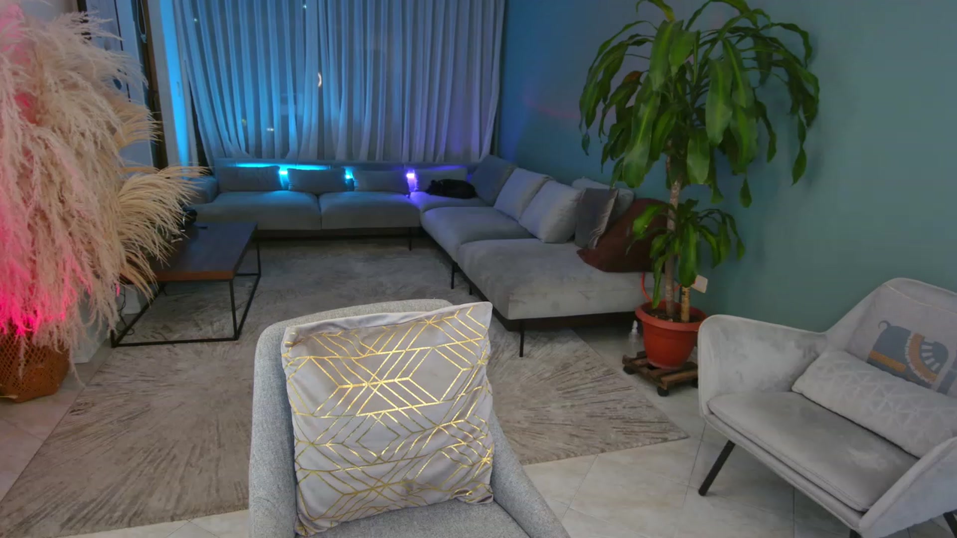 Gallery image thumbnail from YourFavGirl_'s myfreecams stream on, 09/08/2023, 06:21 image 6 of 20