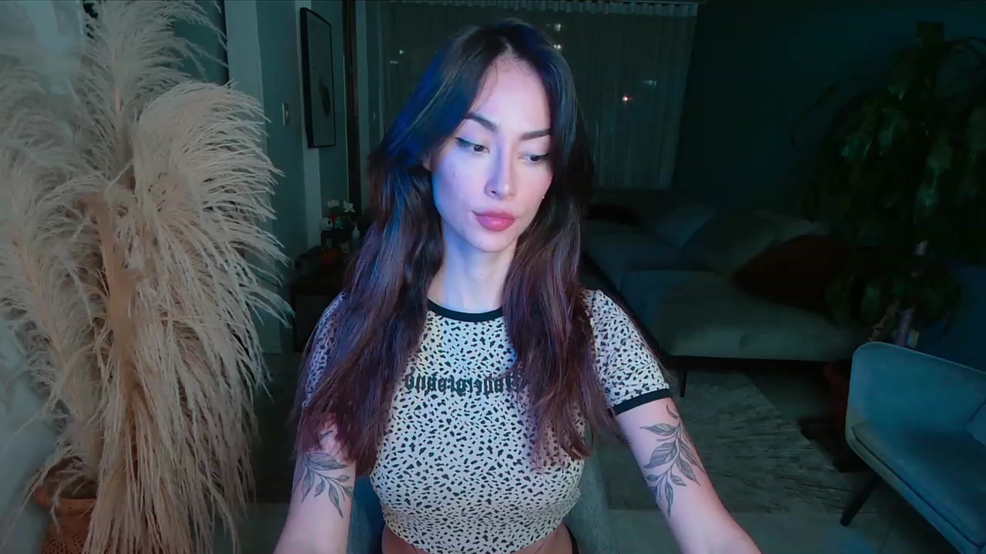Gallery image thumbnail from YourFavGirl_'s myfreecams stream on, 10/20/2023, 04:29 image 6 of 20