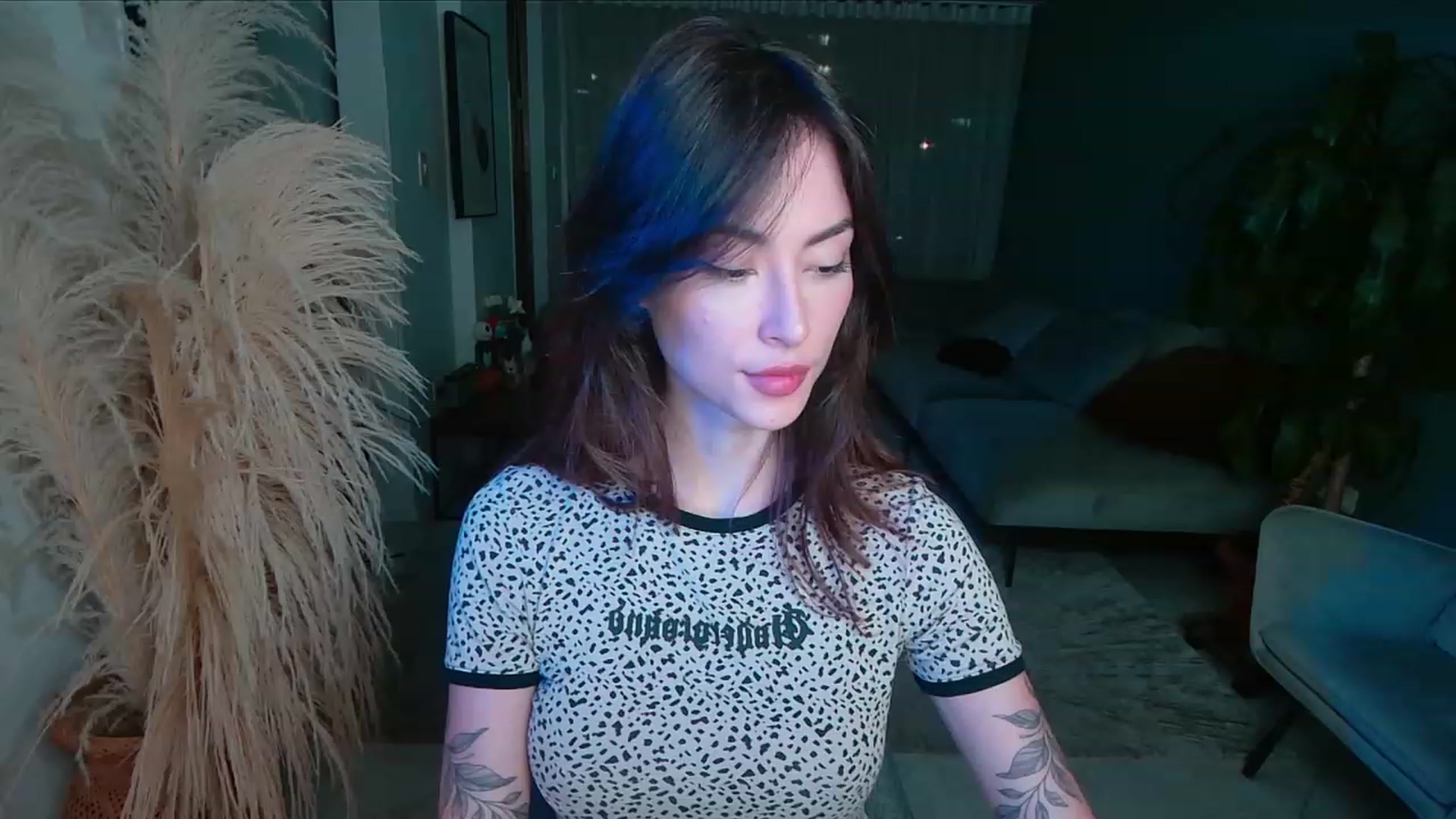 Gallery image thumbnail from YourFavGirl_'s myfreecams stream on, 10/20/2023, 04:29 image 2 of 20