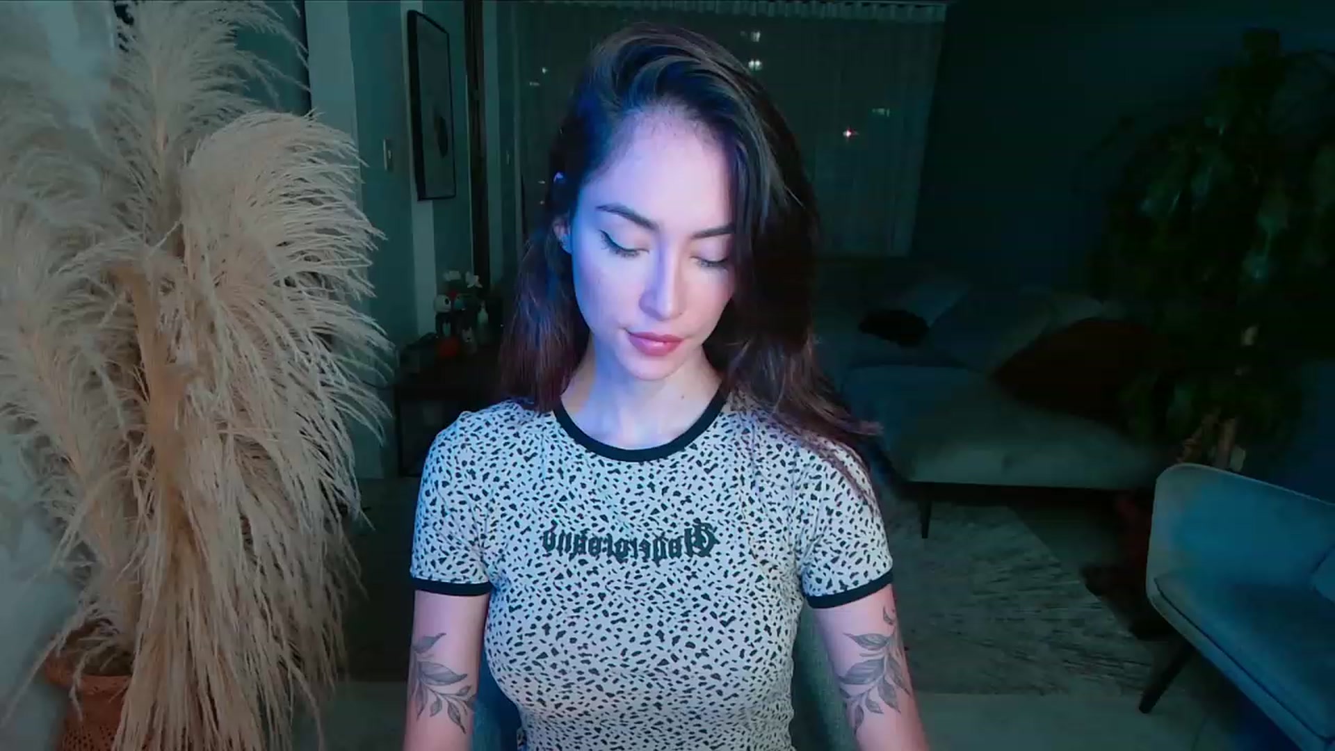 Gallery image thumbnail from YourFavGirl_'s myfreecams stream on, 10/20/2023, 04:29 image 1 of 20