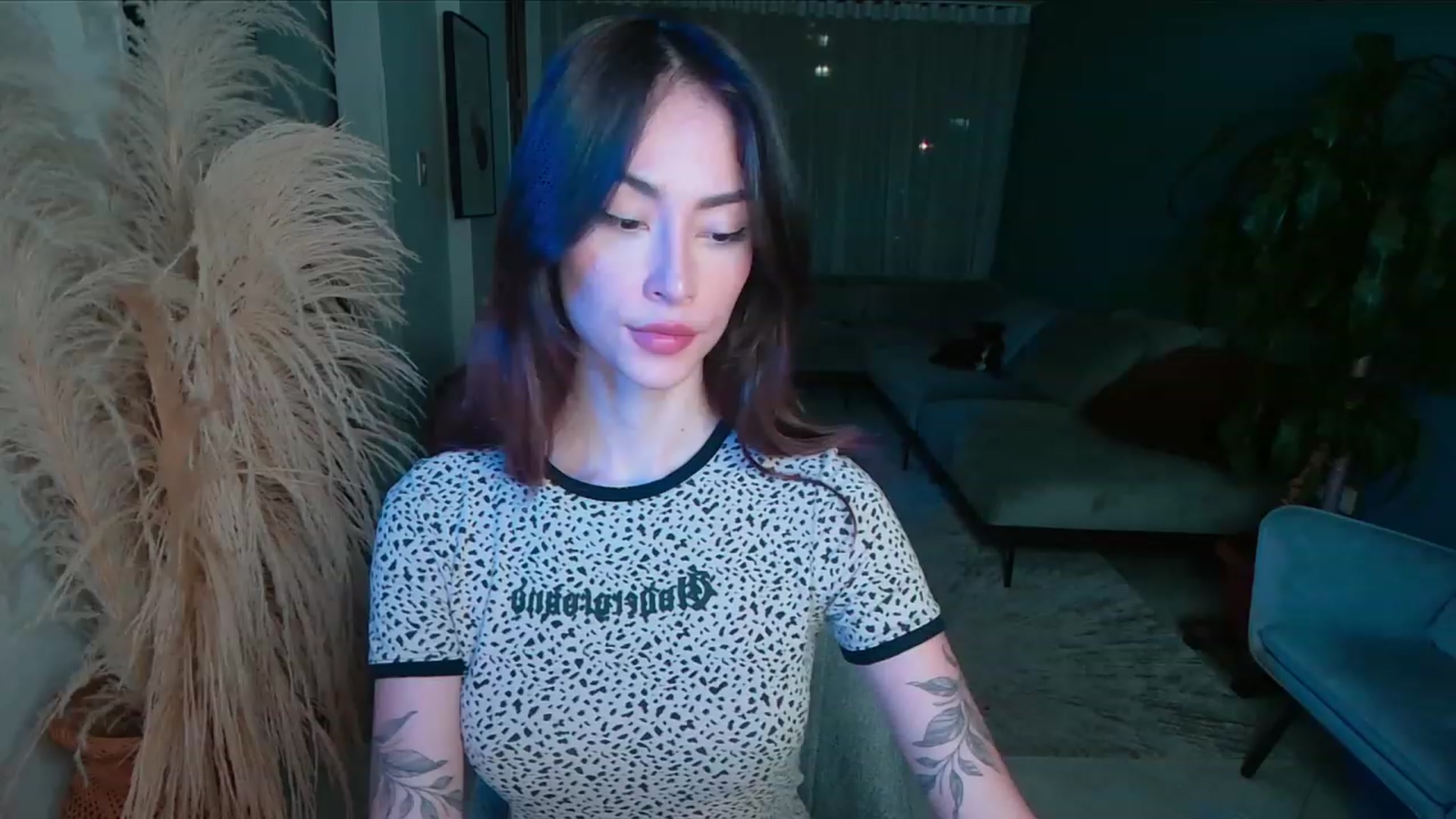 Gallery image thumbnail from YourFavGirl_'s myfreecams stream on, 10/20/2023, 04:29 image 4 of 20