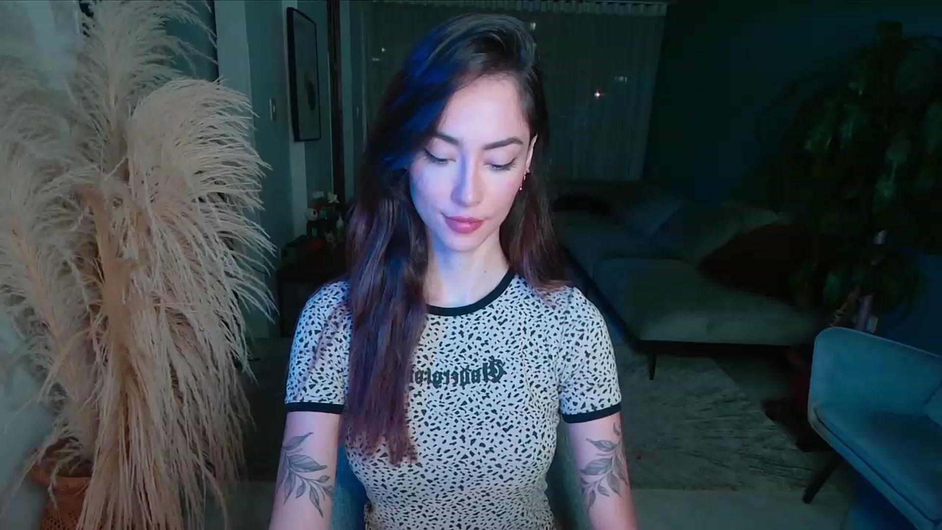 Gallery image thumbnail from YourFavGirl_'s myfreecams stream on, 10/20/2023, 04:29 image 5 of 20
