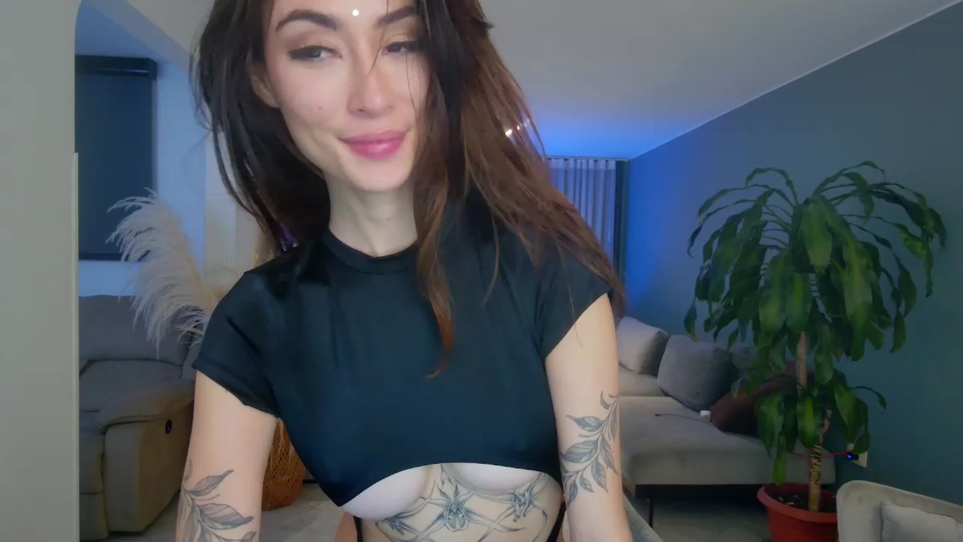 Gallery image thumbnail from YourFavGirl_'s myfreecams stream on, 11/06/2023, 04:58 image 15 of 20