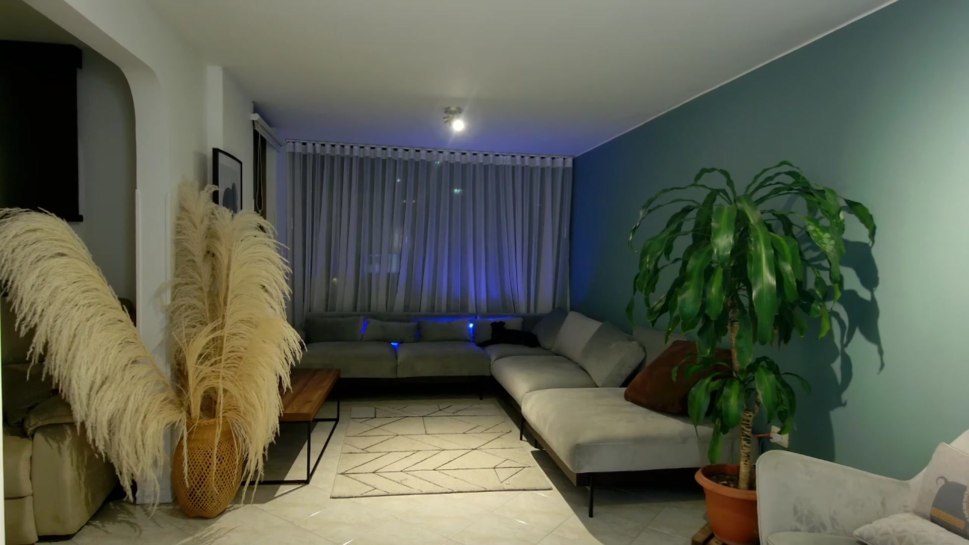 Gallery image thumbnail from YourFavGirl_'s myfreecams stream on, 11/17/2023, 05:38 image 7 of 20