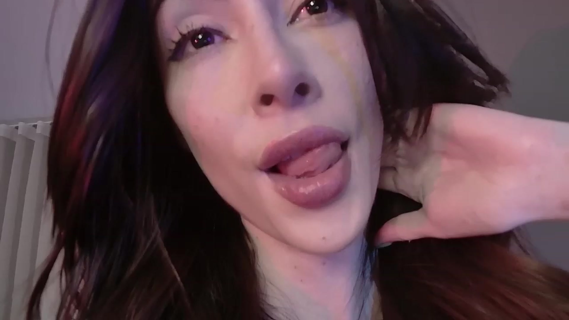 Gallery image thumbnail from YourFavGirl_'s myfreecams stream on, 01/28/2024, 03:47 image 3 of 20