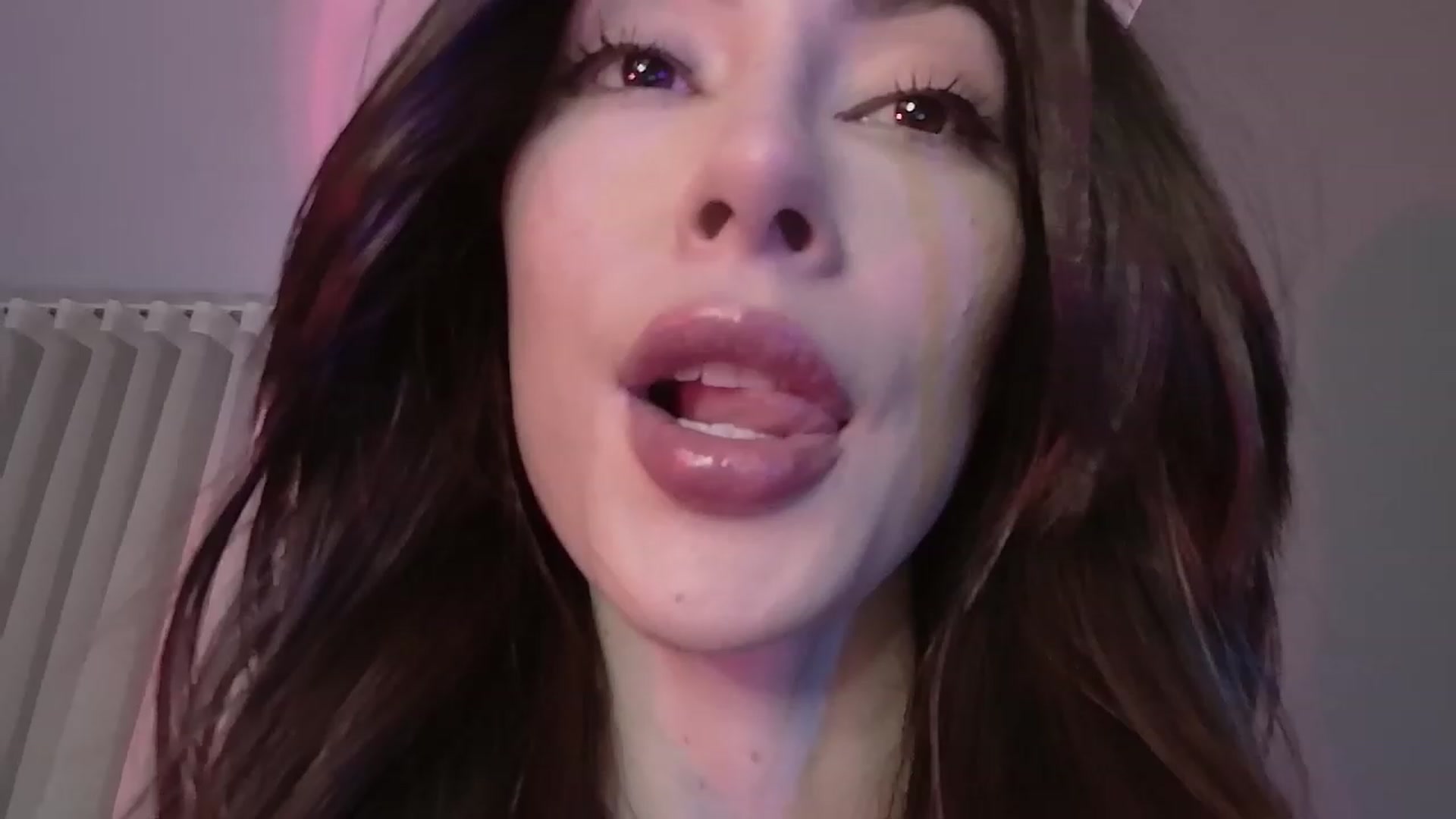 Gallery image thumbnail from YourFavGirl_'s myfreecams stream on, 01/28/2024, 03:47 image 2 of 20
