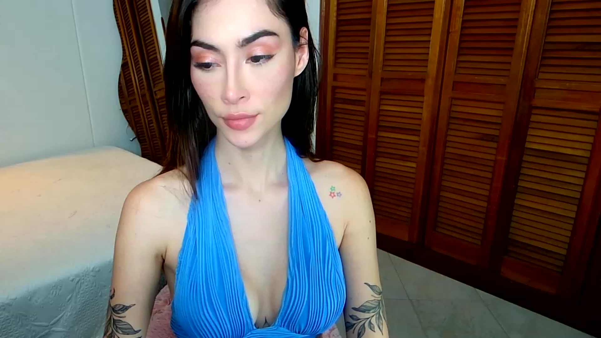 Gallery image thumbnail from YourFavGirl_'s myfreecams stream on, 03/14/2024, 04:08 image 5 of 20