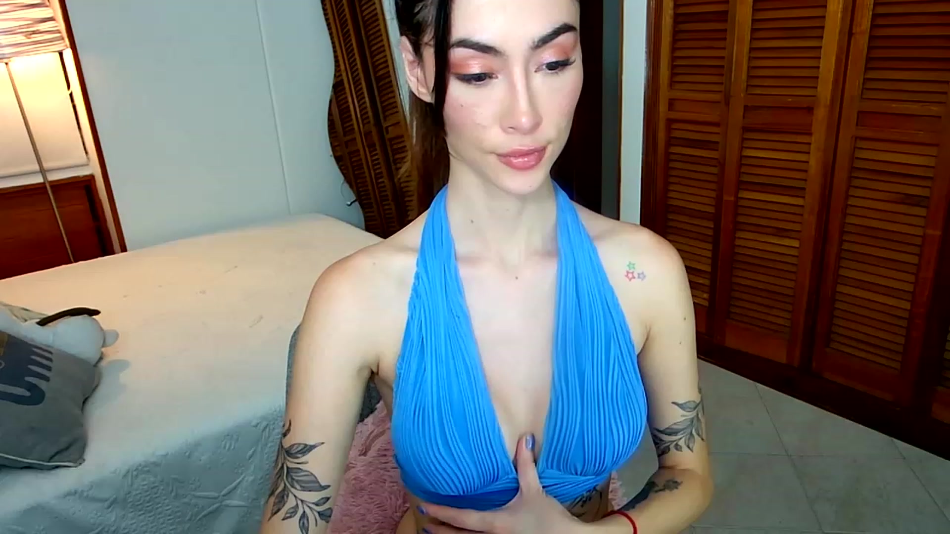 Gallery image thumbnail from YourFavGirl_'s myfreecams stream on, 03/14/2024, 04:08 image 12 of 20