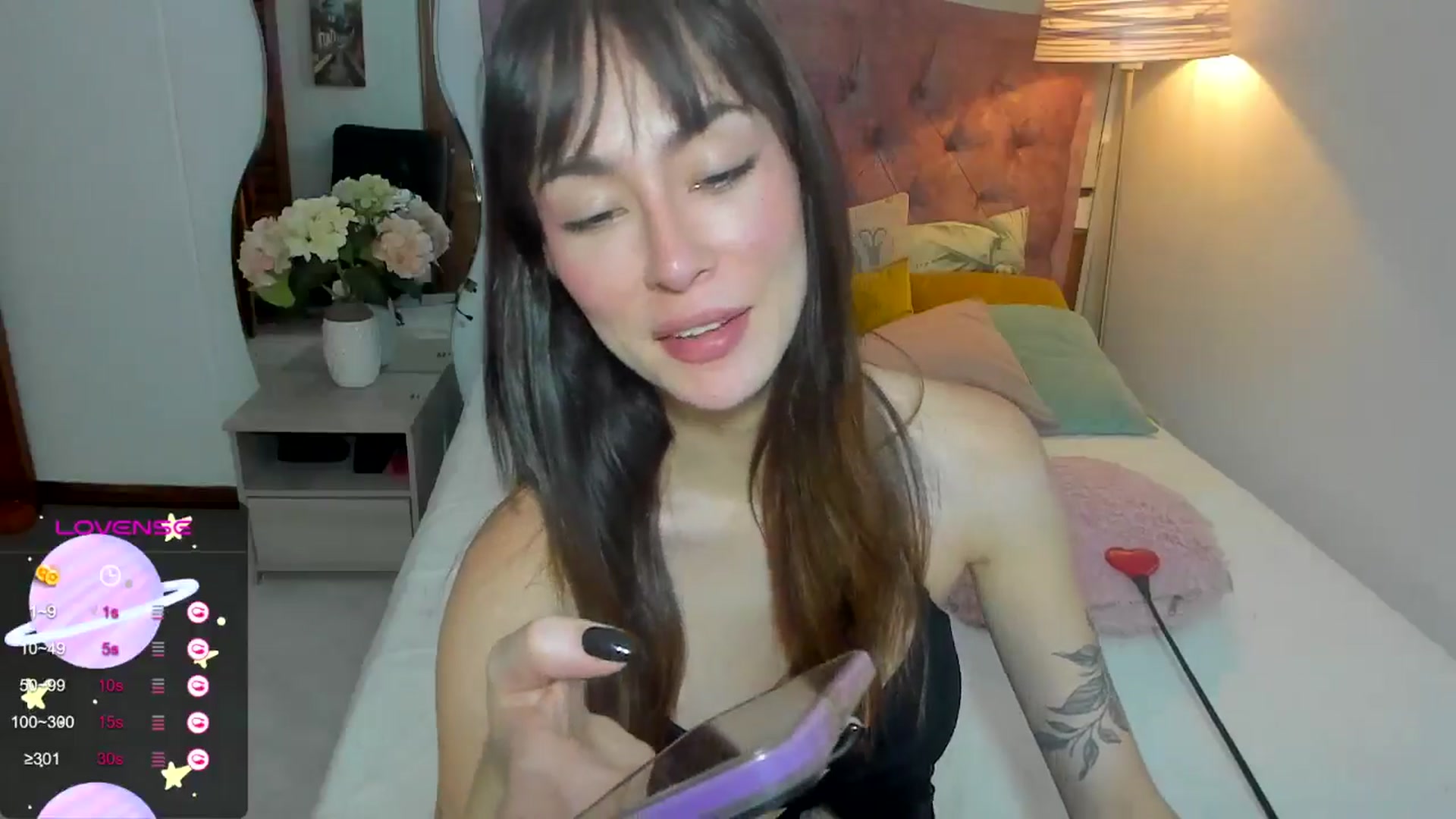 Gallery image thumbnail from YourFavGirl_'s myfreecams stream on, 05/17/2024, 07:04 image 18 of 20