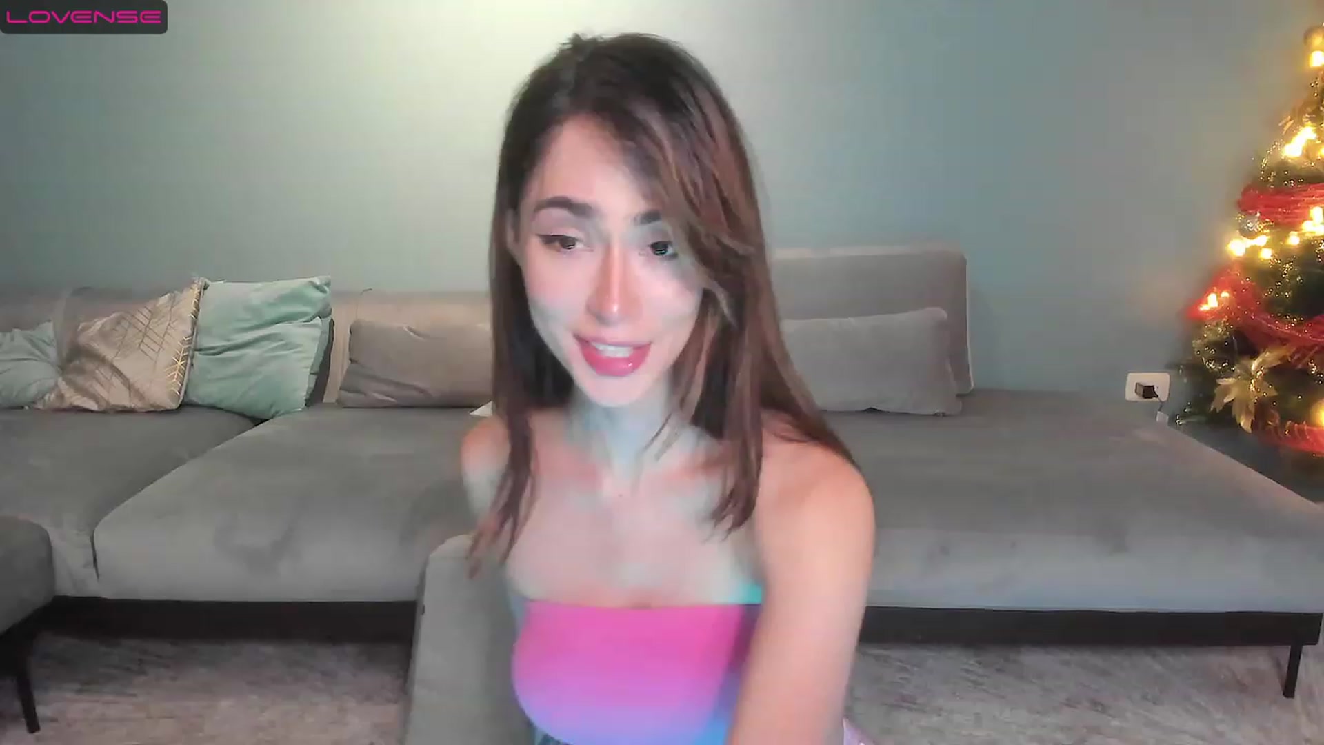 Gallery image thumbnail from YourFavPeach's myfreecams stream on, 12/01/2022, 03:17 image 18 of 20