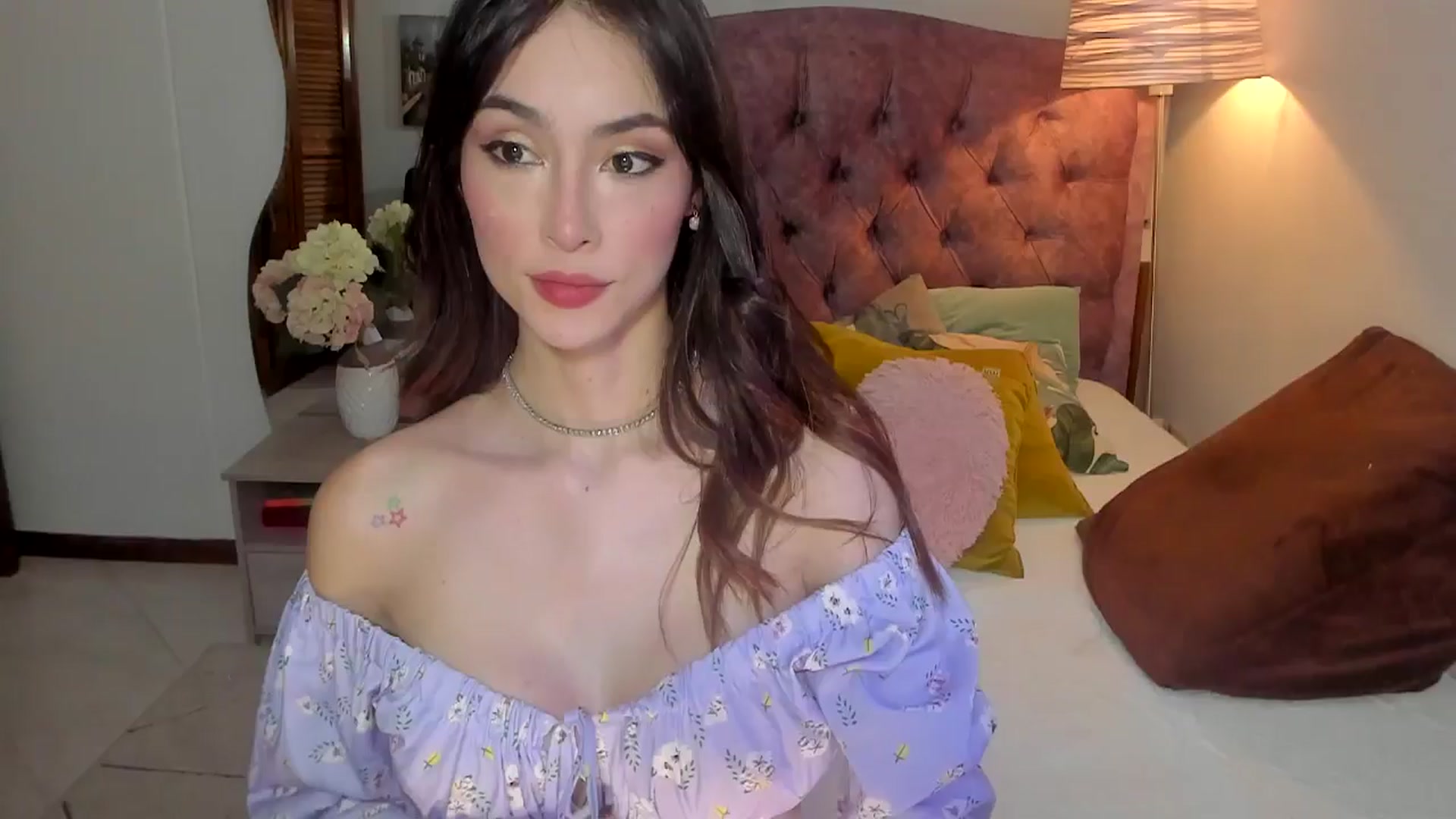 Gallery image thumbnail from YourFavWifey_'s myfreecams stream on, 06/11/2024, 05:44 image 1 of 20