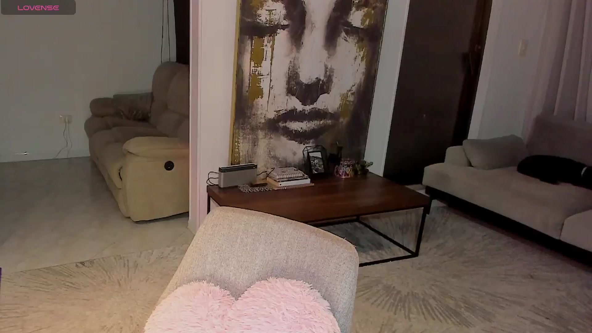 Gallery image thumbnail from YourFavWifey_'s myfreecams stream on, 10/16/2024, 05:58 image 12 of 20