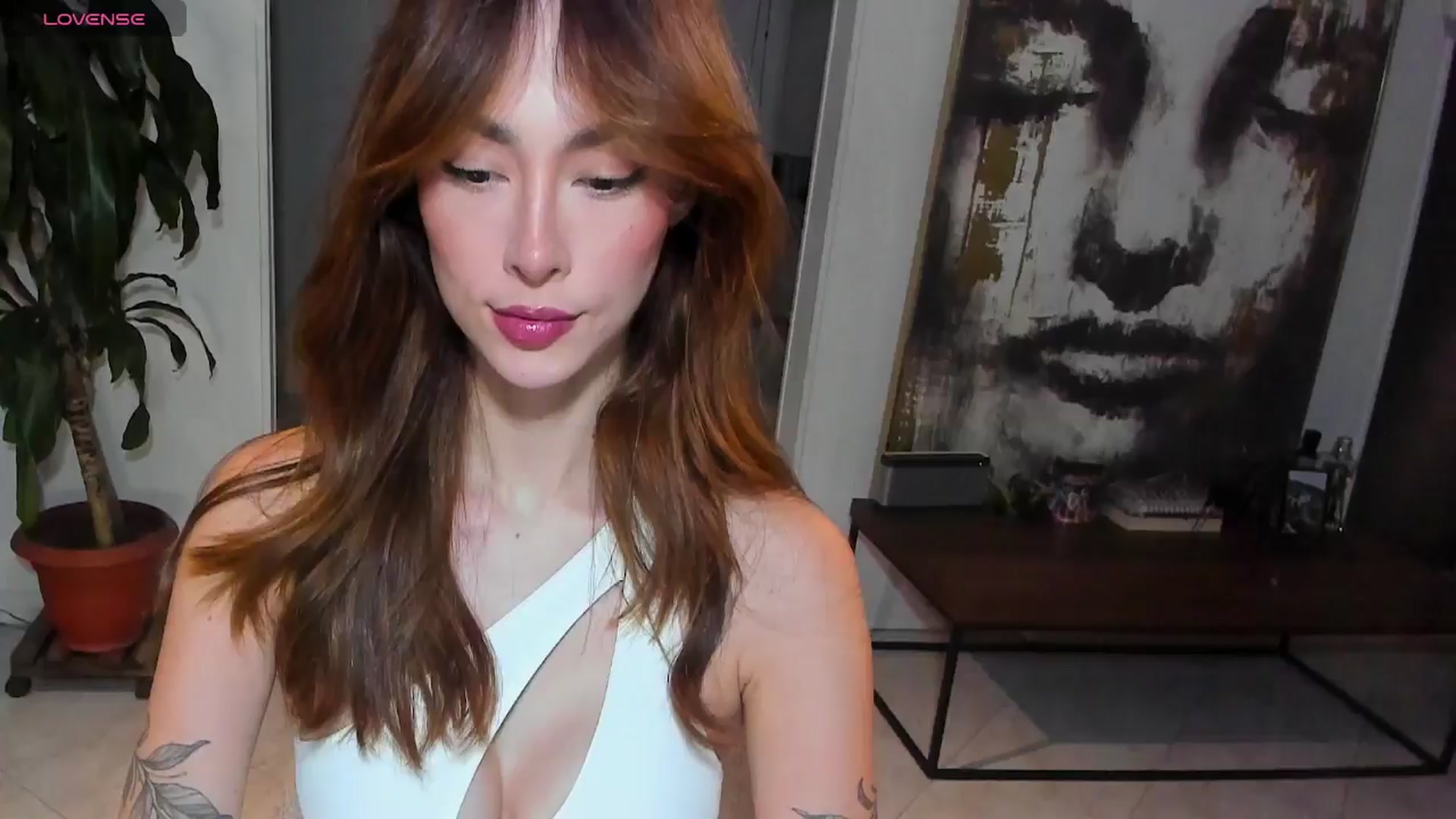 Gallery image thumbnail from YourFavWifey_'s myfreecams stream on, 11/05/2024, 03:23 image 6 of 20
