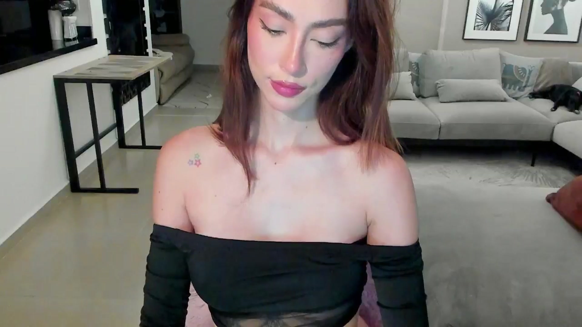 Gallery image thumbnail from YourFavWifey_'s myfreecams stream on, 01/30/2025, 03:19 image 20 of 20