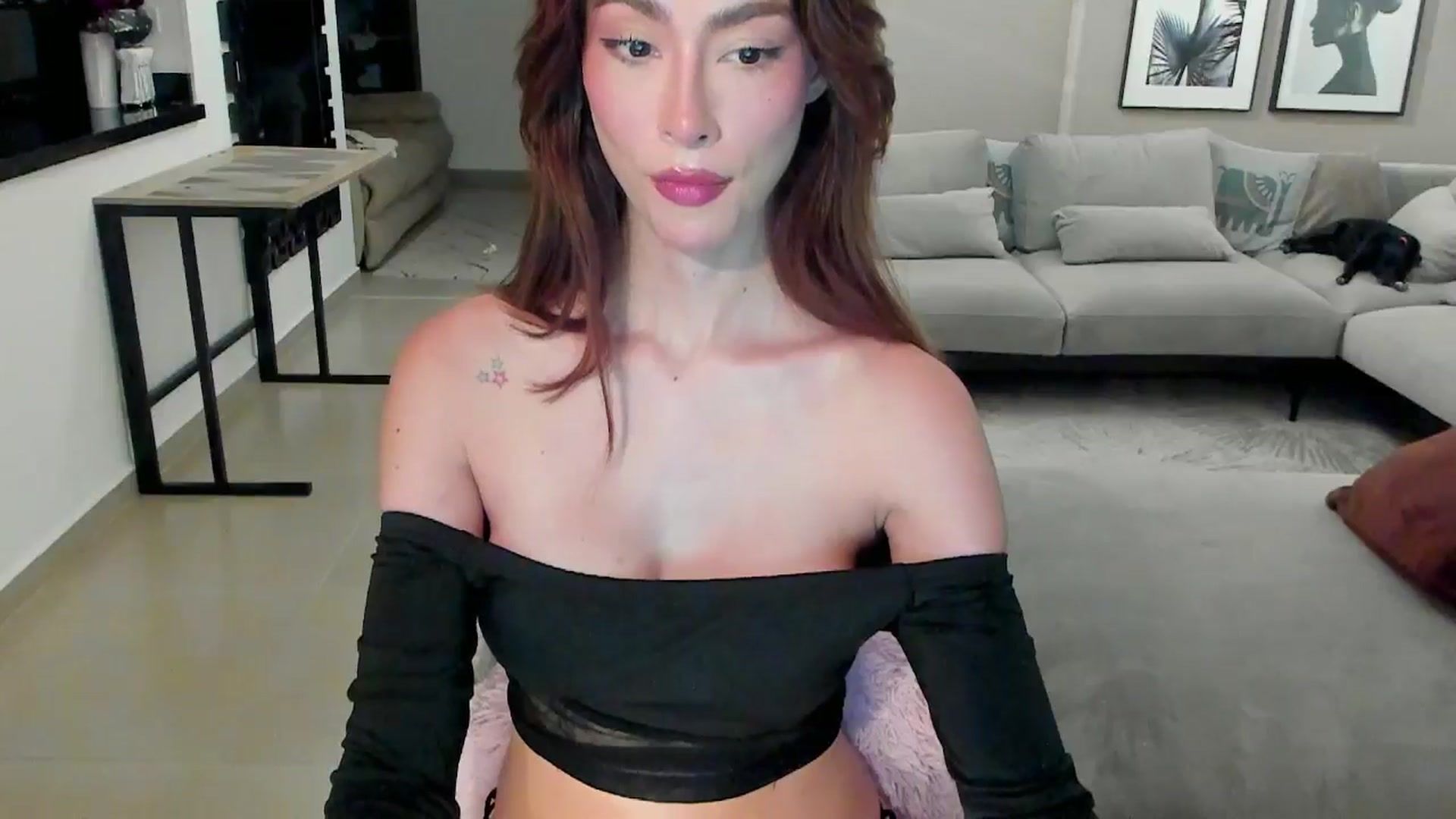 Gallery image thumbnail from YourFavWifey_'s myfreecams stream on, 01/30/2025, 03:19 image 15 of 20