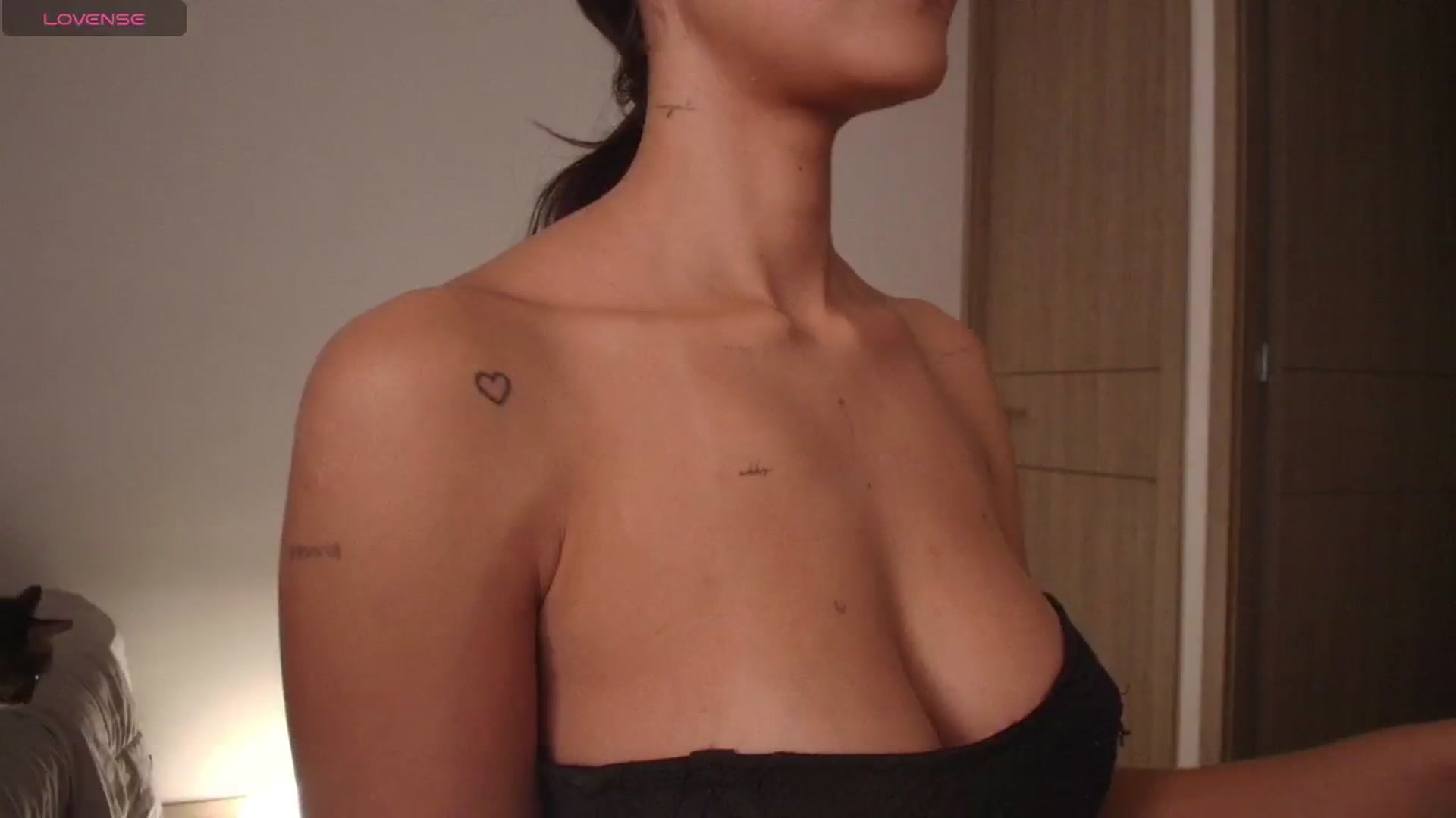 Gallery image thumbnail from YourFavorita's myfreecams stream on, 04/13/2026, 19:18 image 20 of 20