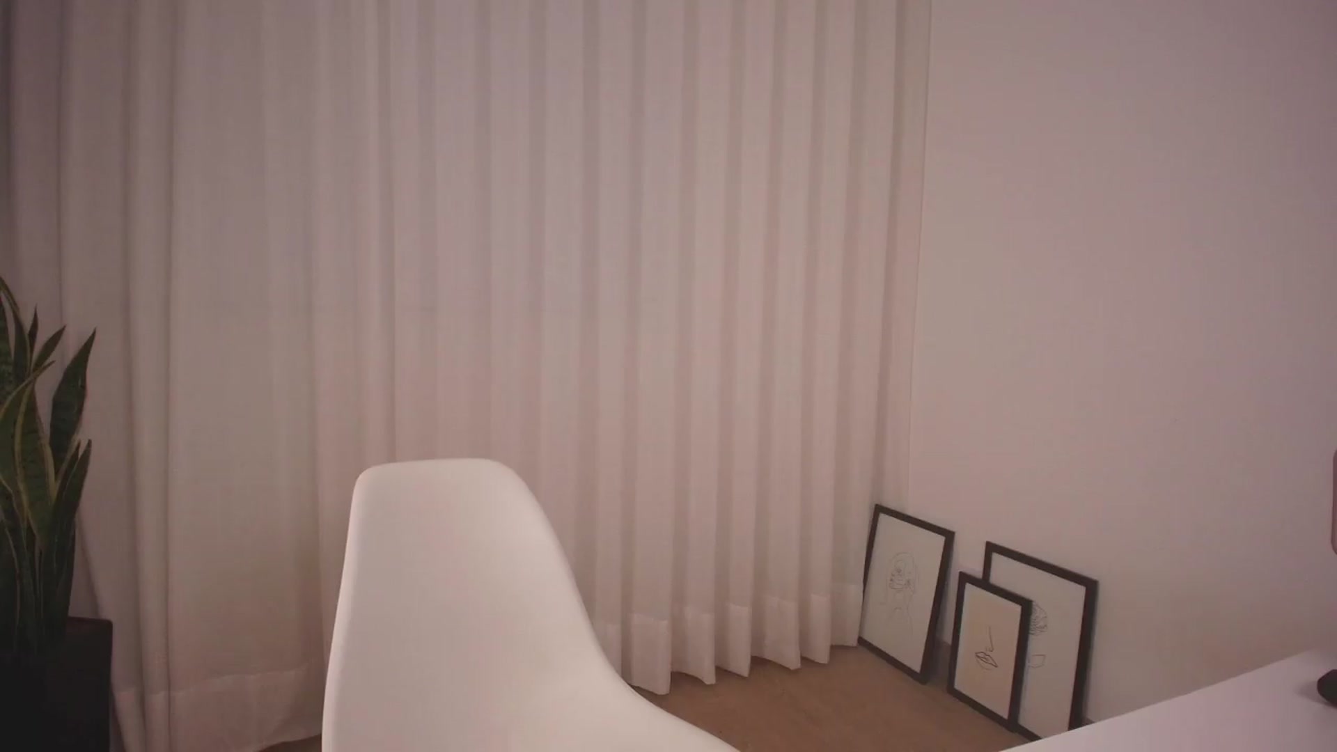 Gallery image thumbnail from YourFavorita's myfreecams stream on, 07/09/2026, 24:03 image 19 of 20
