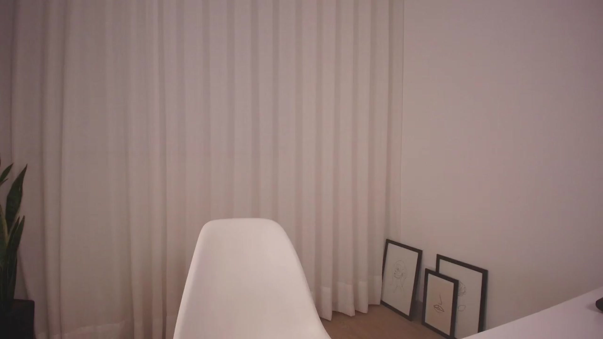 Gallery image thumbnail from YourFavorita's myfreecams stream on, 07/09/2026, 03:03 image 4 of 20