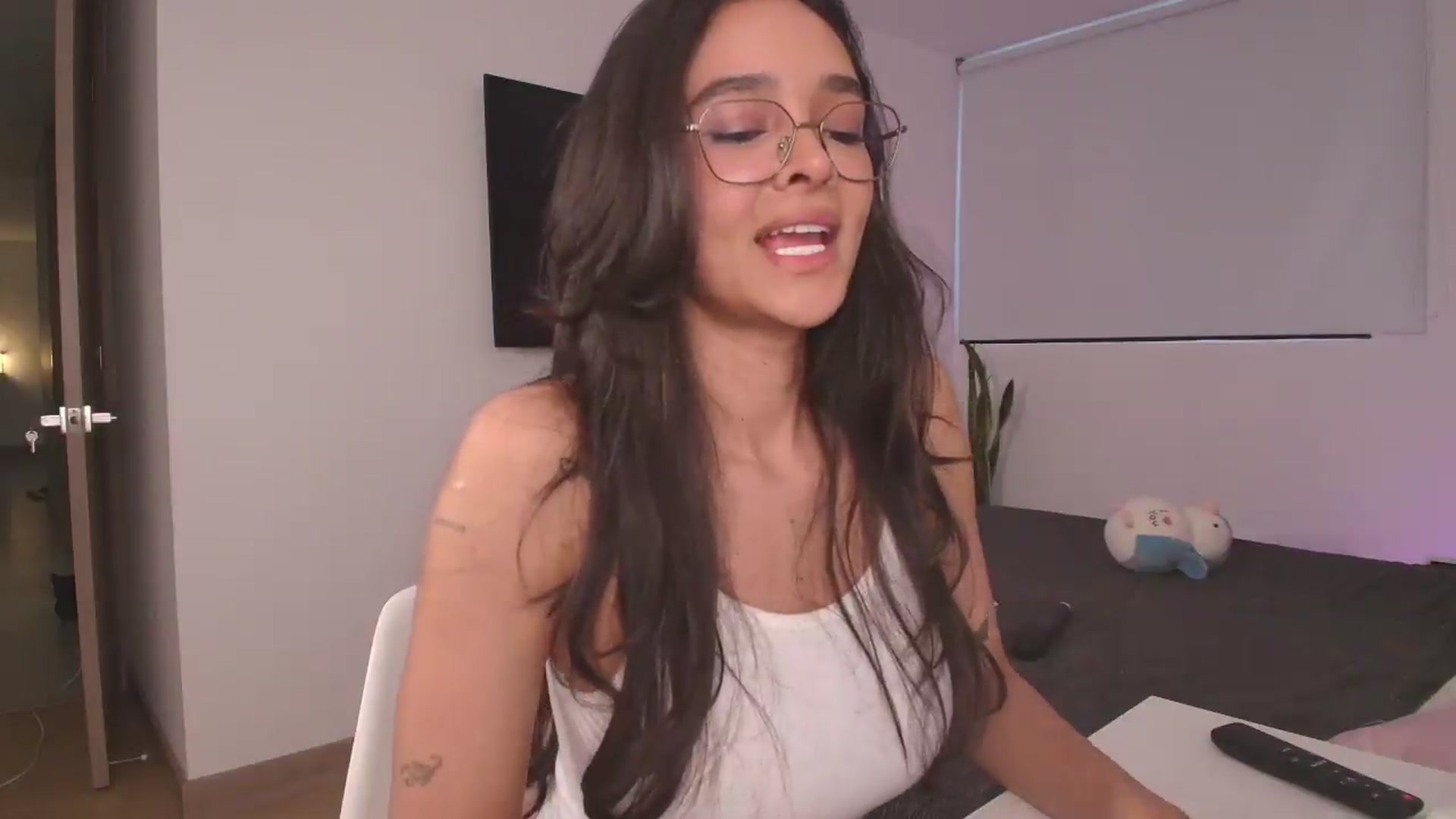 Gallery image thumbnail from YourFavorita's myfreecams stream on, 07/15/2026, 24:00 image 3 of 20