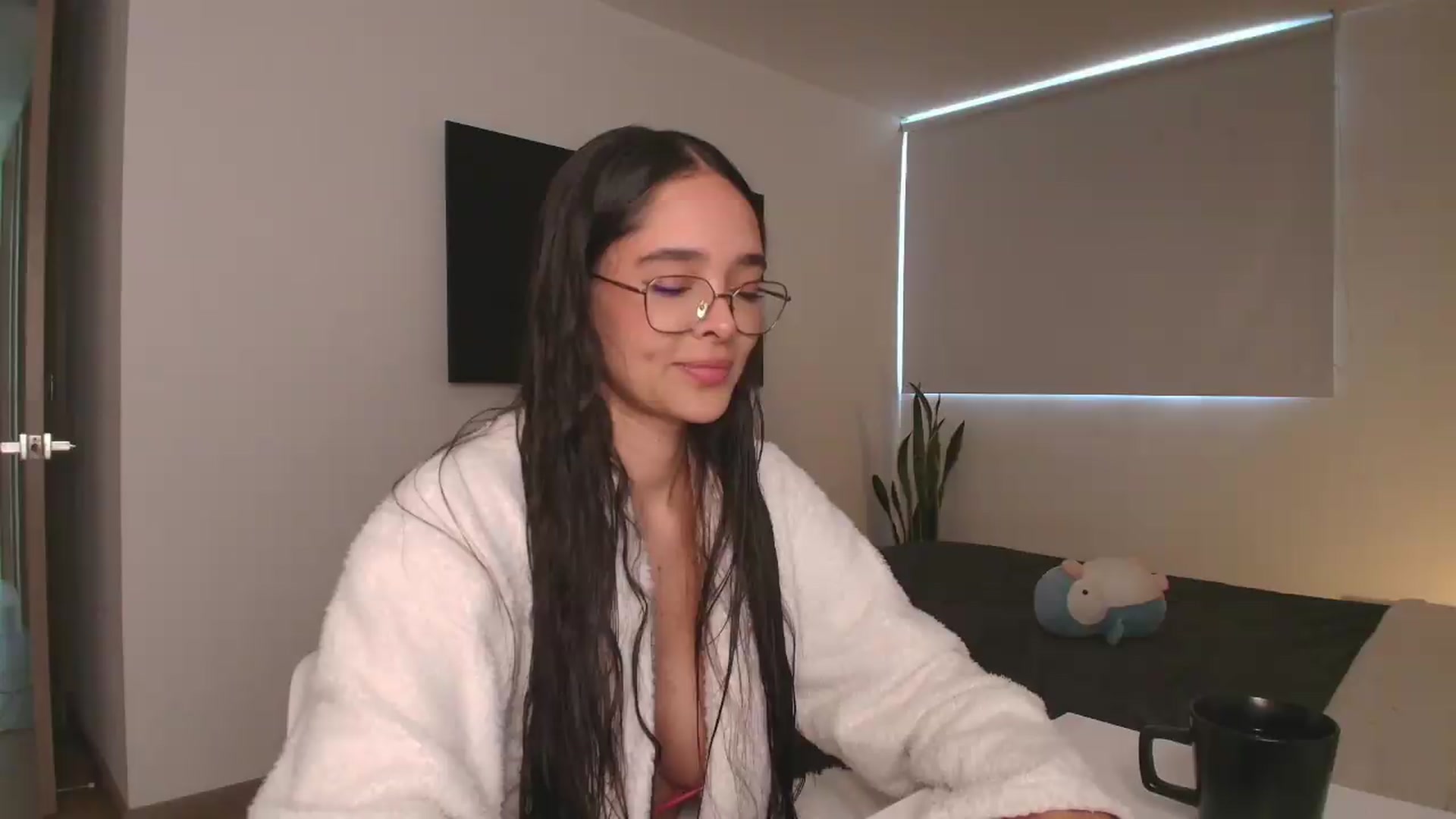 Gallery image thumbnail from YourFavorita's myfreecams stream on, 07/28/2026, 15:47 image 9 of 20