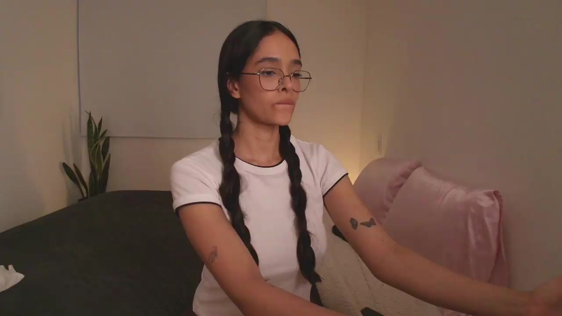 Gallery image thumbnail from YourFavorita's myfreecams stream on, 07/30/2026, 24:21 image 1 of 20
