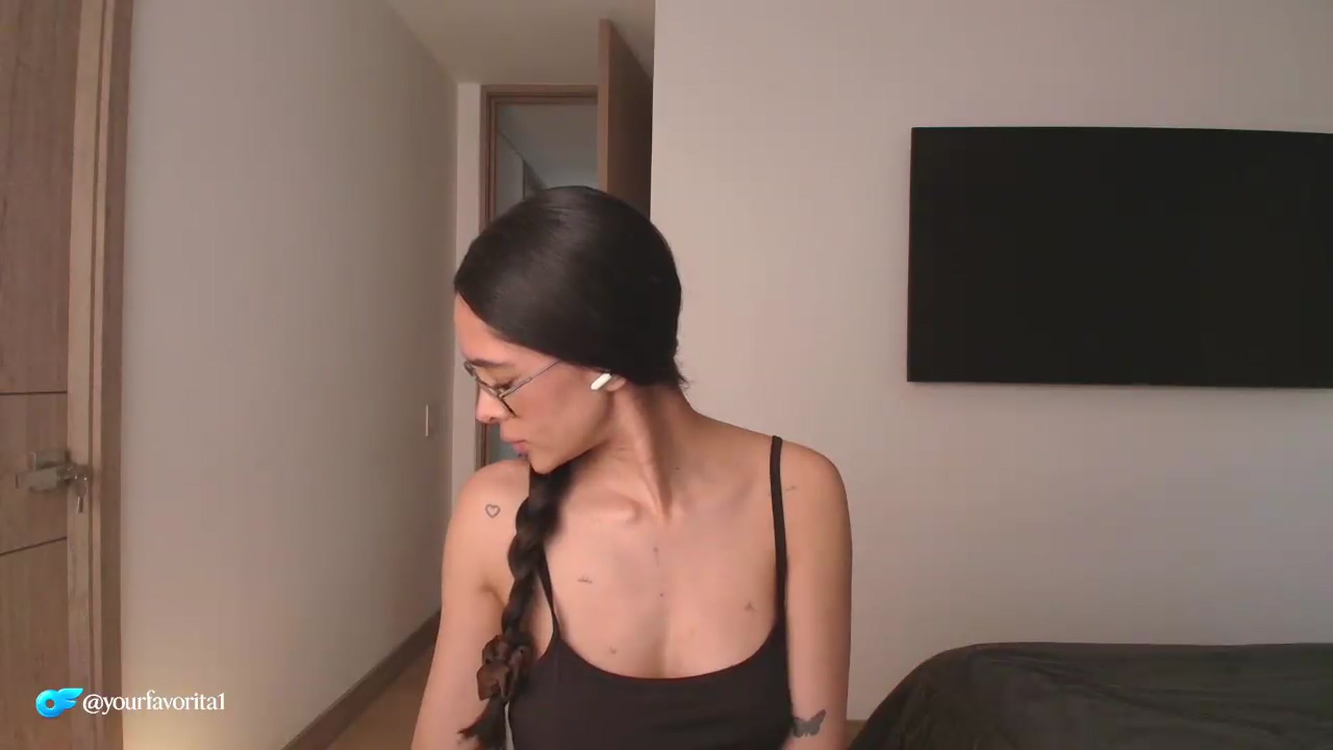Gallery image thumbnail from YourFavorita's myfreecams stream on, 08/04/2026, 15:09 image 2 of 20