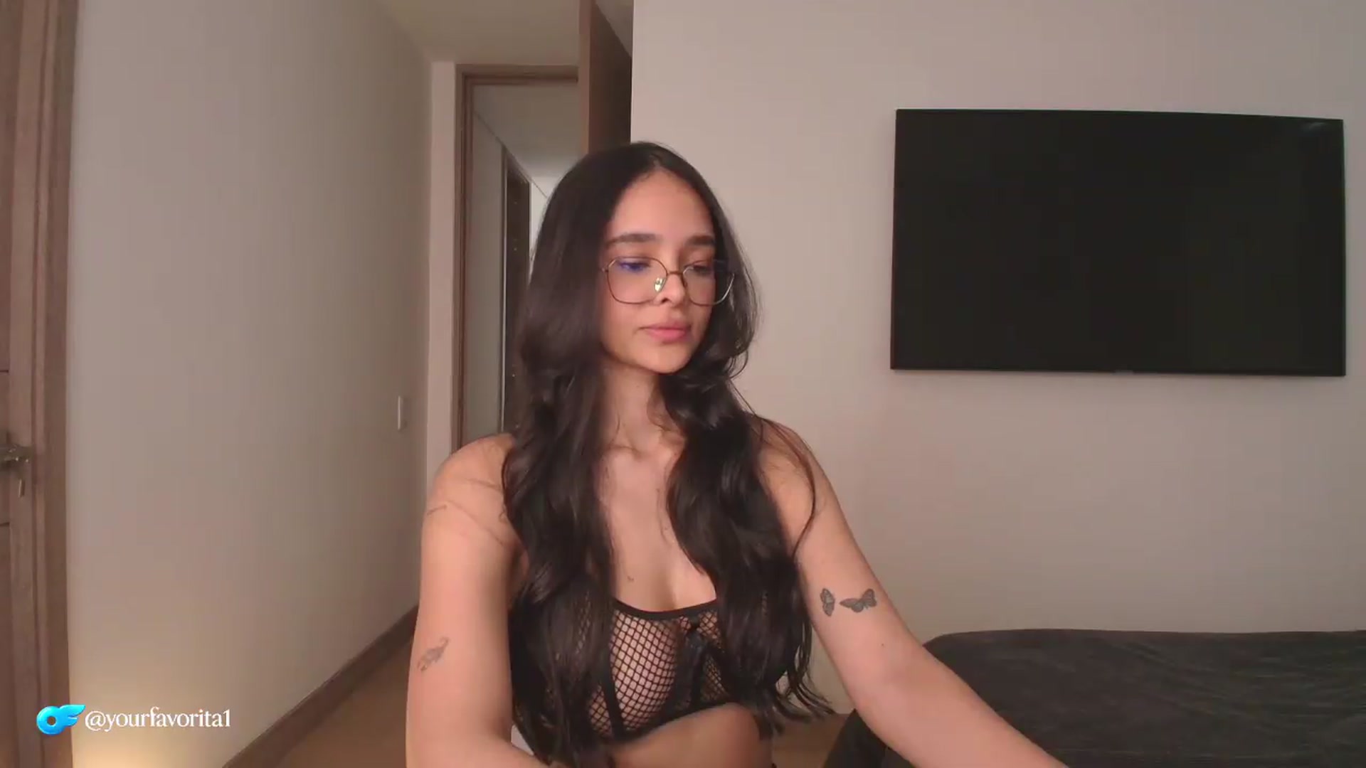 Gallery image thumbnail from YourFavorita's myfreecams stream on, 08/05/2026, 18:24 image 19 of 20