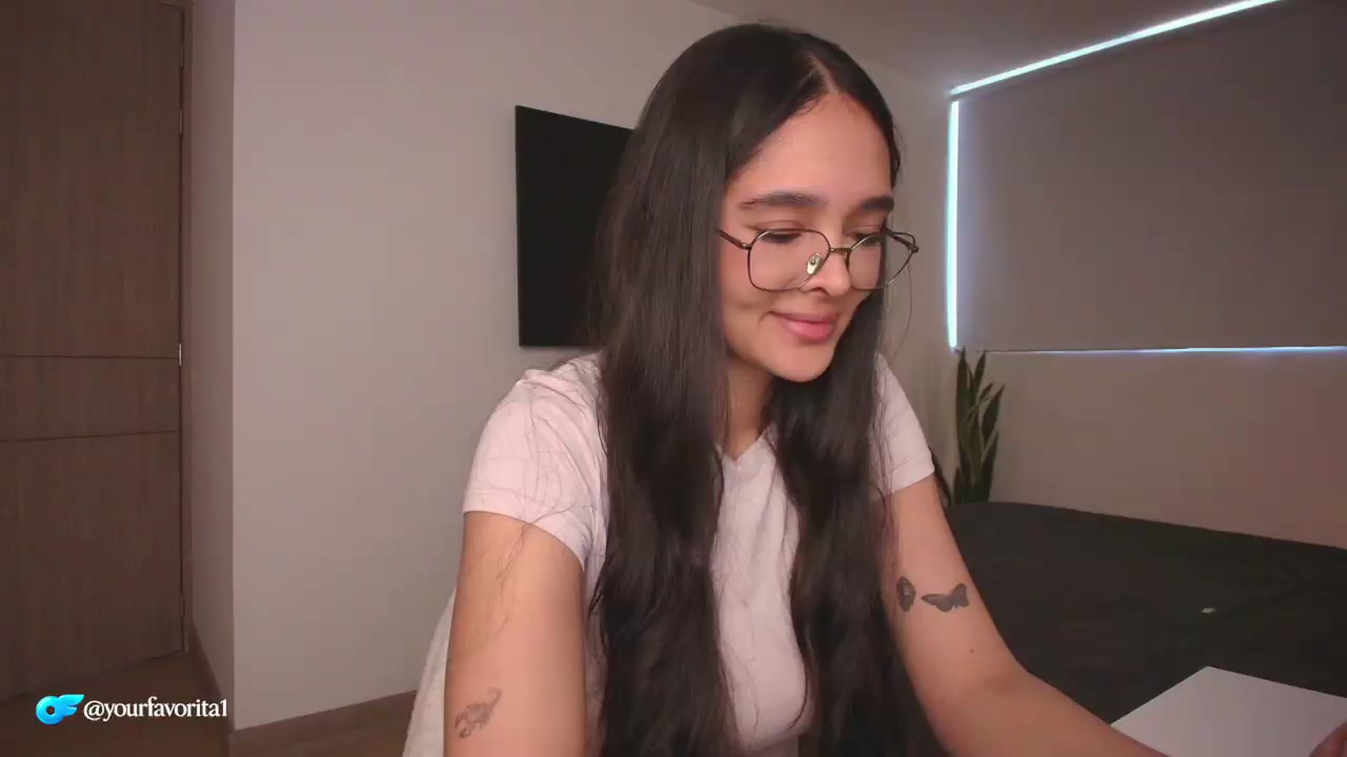 Gallery image thumbnail from YourFavorita's myfreecams stream on, 08/08/2026, 16:30 image 1 of 20