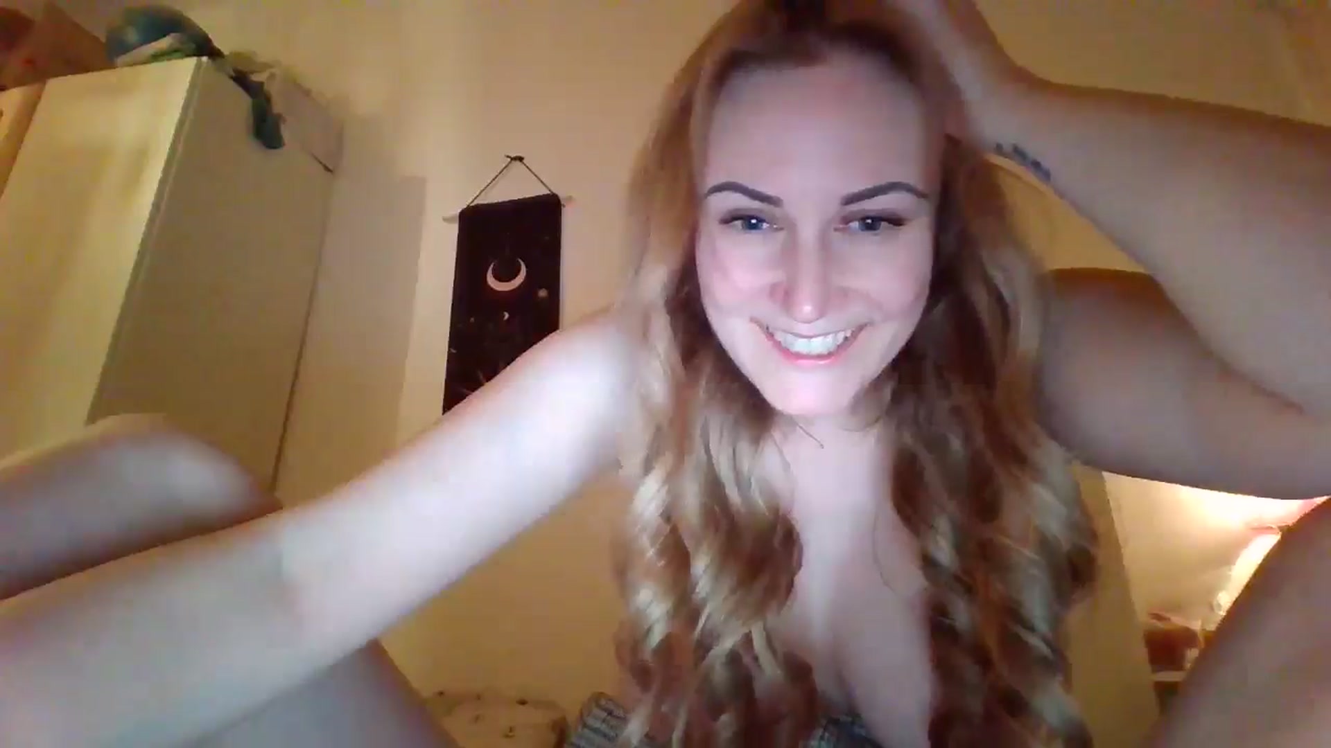 Gallery image thumbnail from YourGoddess's myfreecams stream on, 01/22/2025, 23:36 image 14 of 20