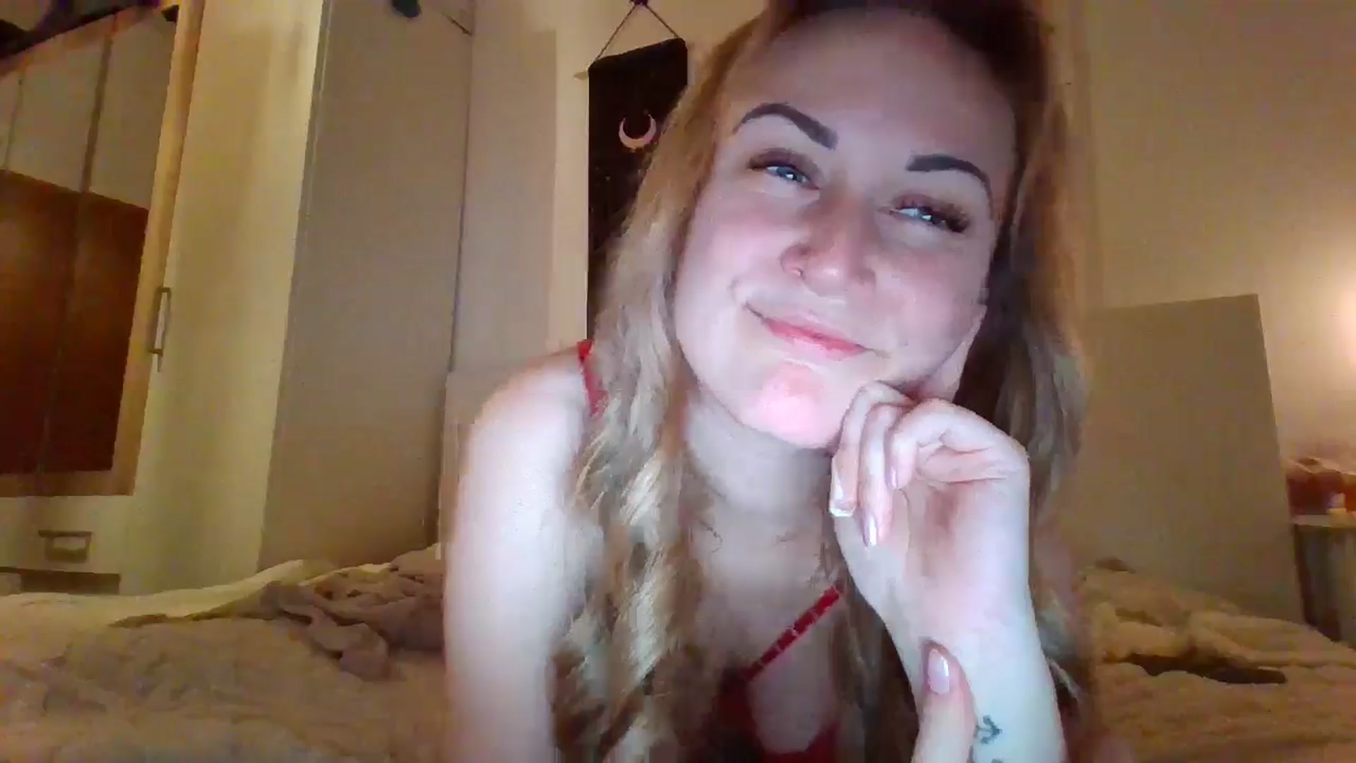 Gallery image thumbnail from YourGoddess's myfreecams stream on, 01/22/2025, 23:36 image 19 of 20