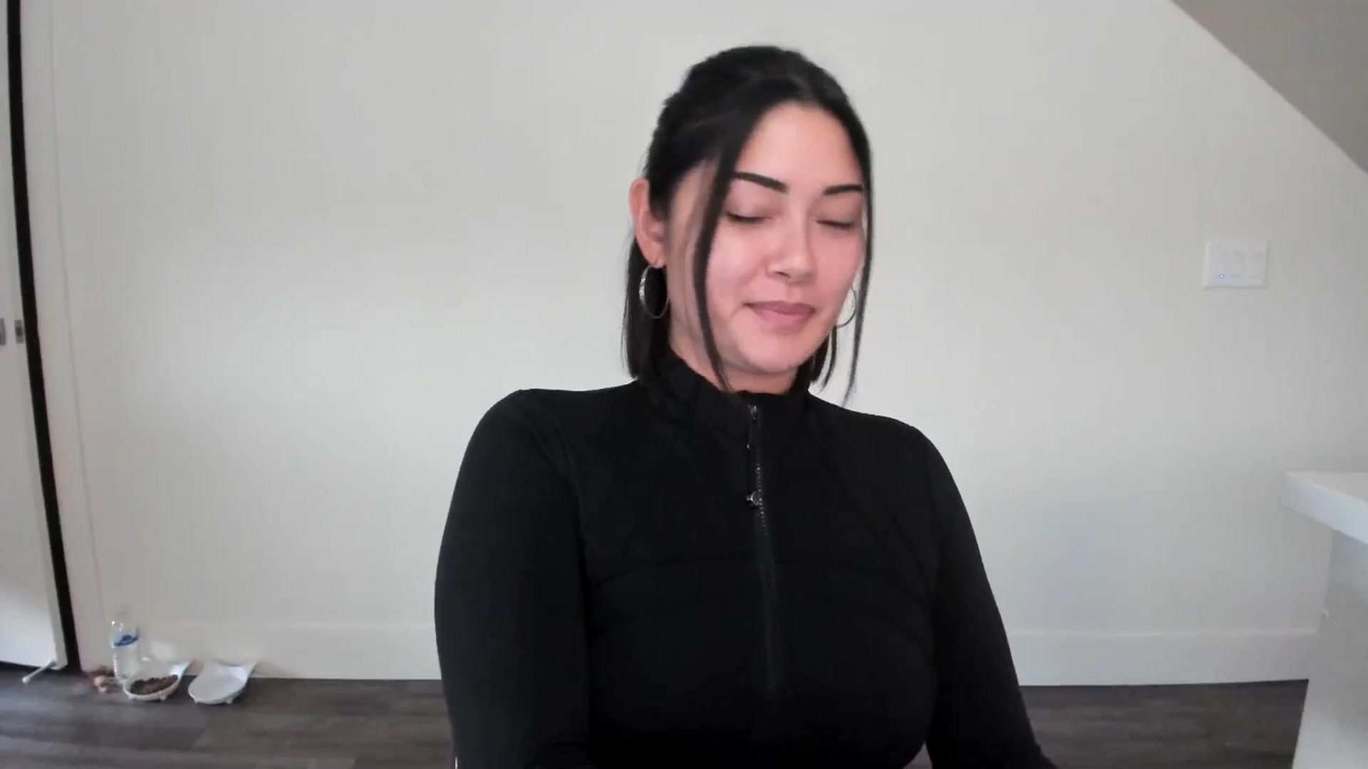 Gallery image thumbnail from YourGoddessLu's myfreecams stream on, 07/02/2025, 02:38 image 9 of 20
