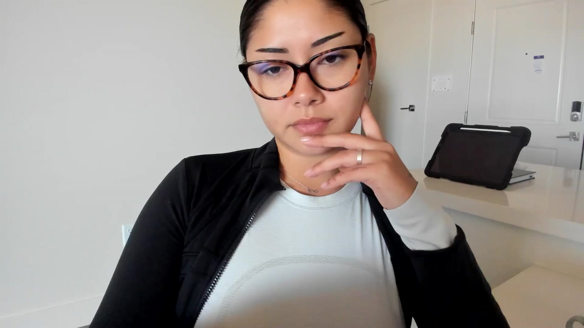 Gallery image thumbnail from YourGoddessLu's myfreecams stream on, 07/08/2025, 21:15 image 10 of 20