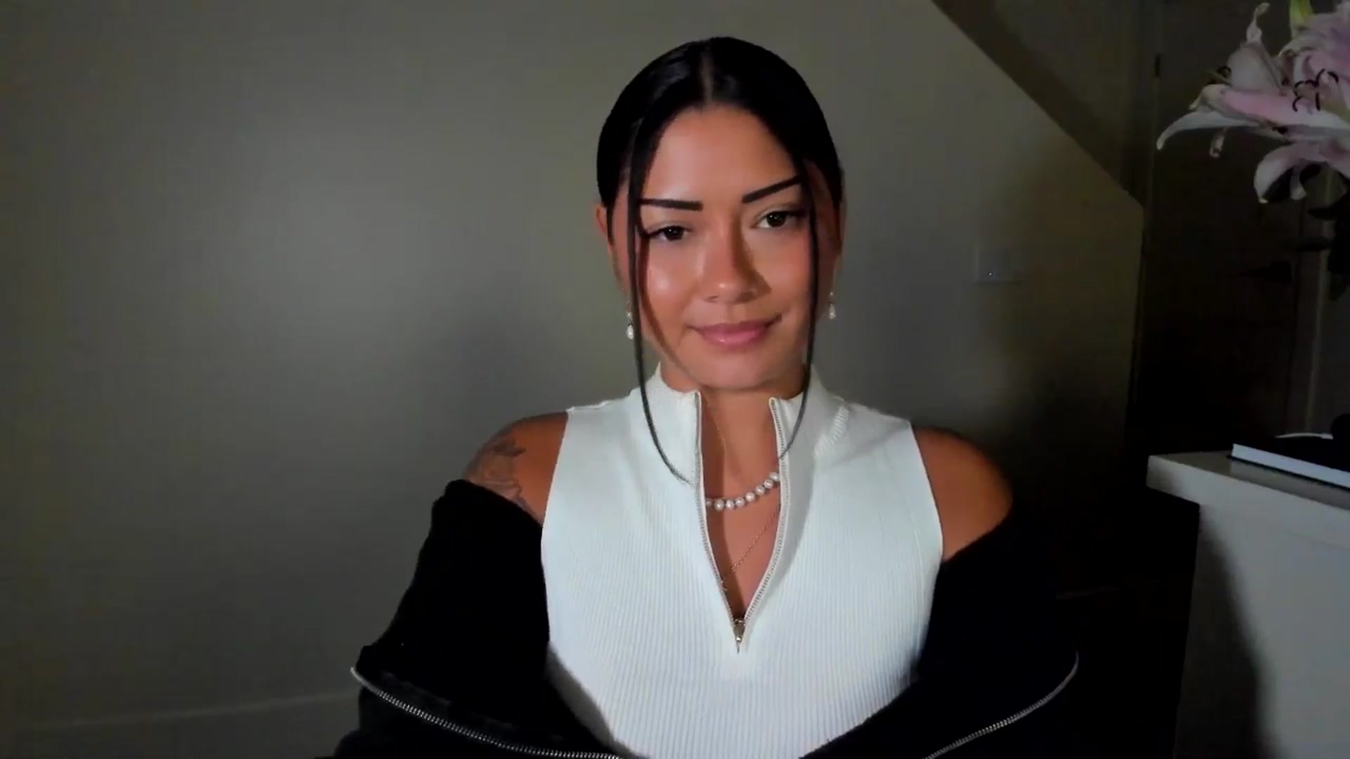 Gallery image thumbnail from YourGoddessLu's myfreecams stream on, 07/15/2025, 06:29 image 14 of 20