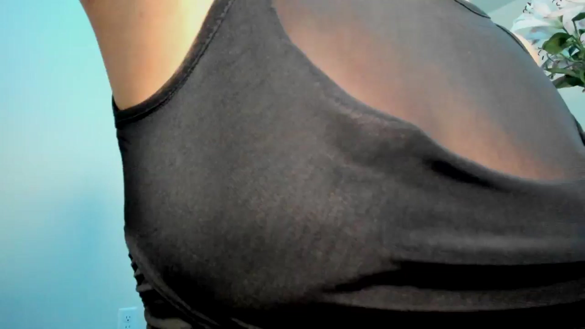 Gallery image thumbnail from YourGoddessLu's myfreecams stream on, 07/19/2025, 07:08 image 11 of 20