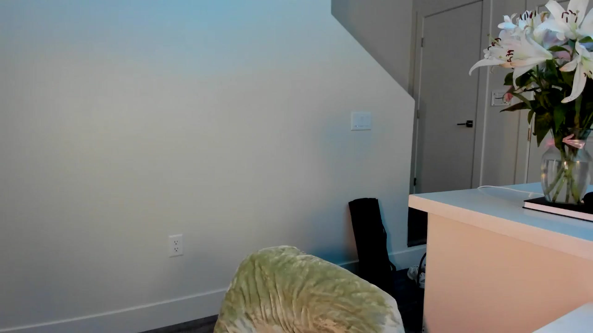 Gallery image thumbnail from YourGoddessLu's myfreecams stream on, 07/19/2025, 07:08 image 13 of 20