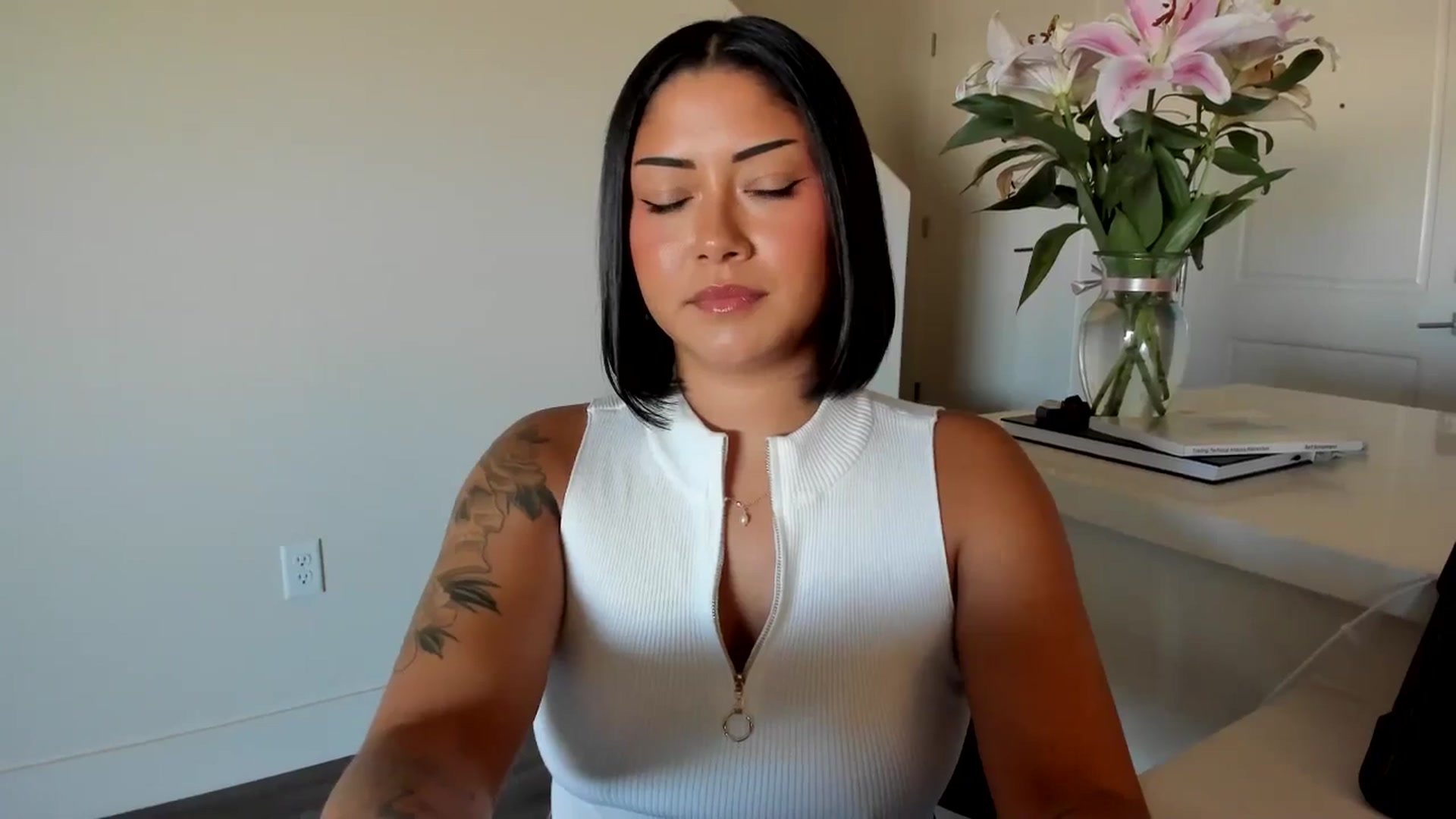 Gallery image thumbnail from YourGoddessLu's myfreecams stream on, 07/22/2025, 24:06 image 12 of 20
