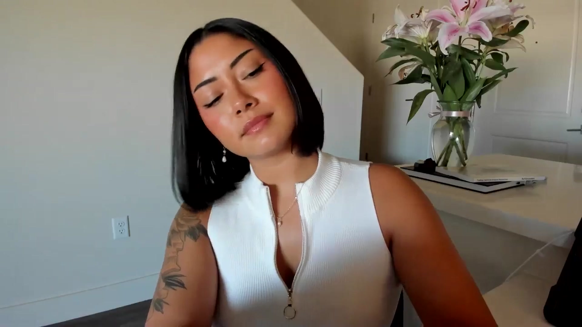Gallery image thumbnail from YourGoddessLu's myfreecams stream on, 07/22/2025, 24:06 image 17 of 20