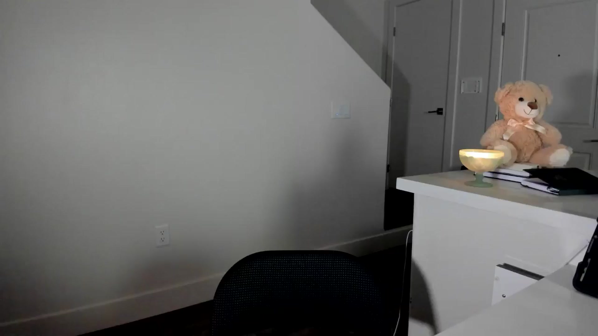 Gallery image thumbnail from YourGoddessLu's myfreecams stream on, 07/23/2025, 04:34 image 5 of 20