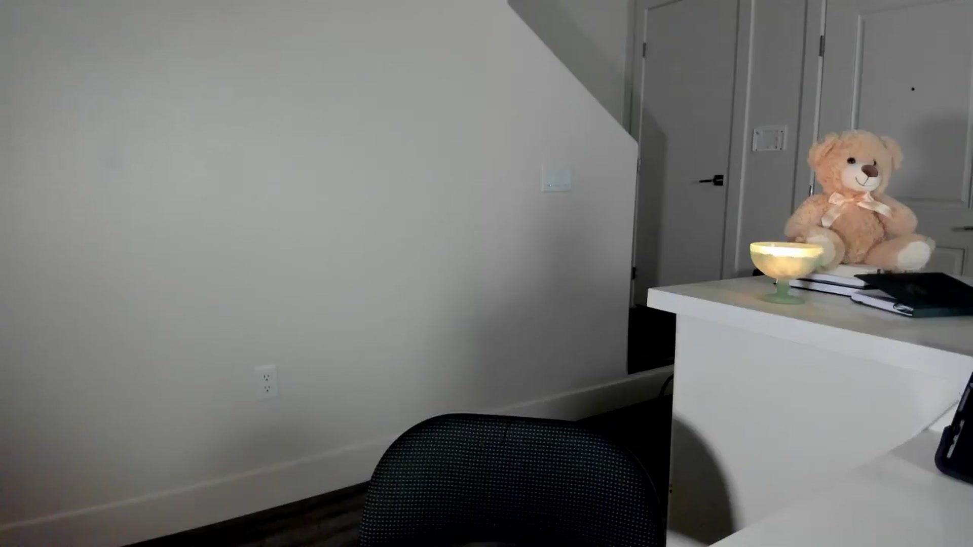 Gallery image thumbnail from YourGoddessLu's myfreecams stream on, 07/23/2025, 05:33 image 2 of 20