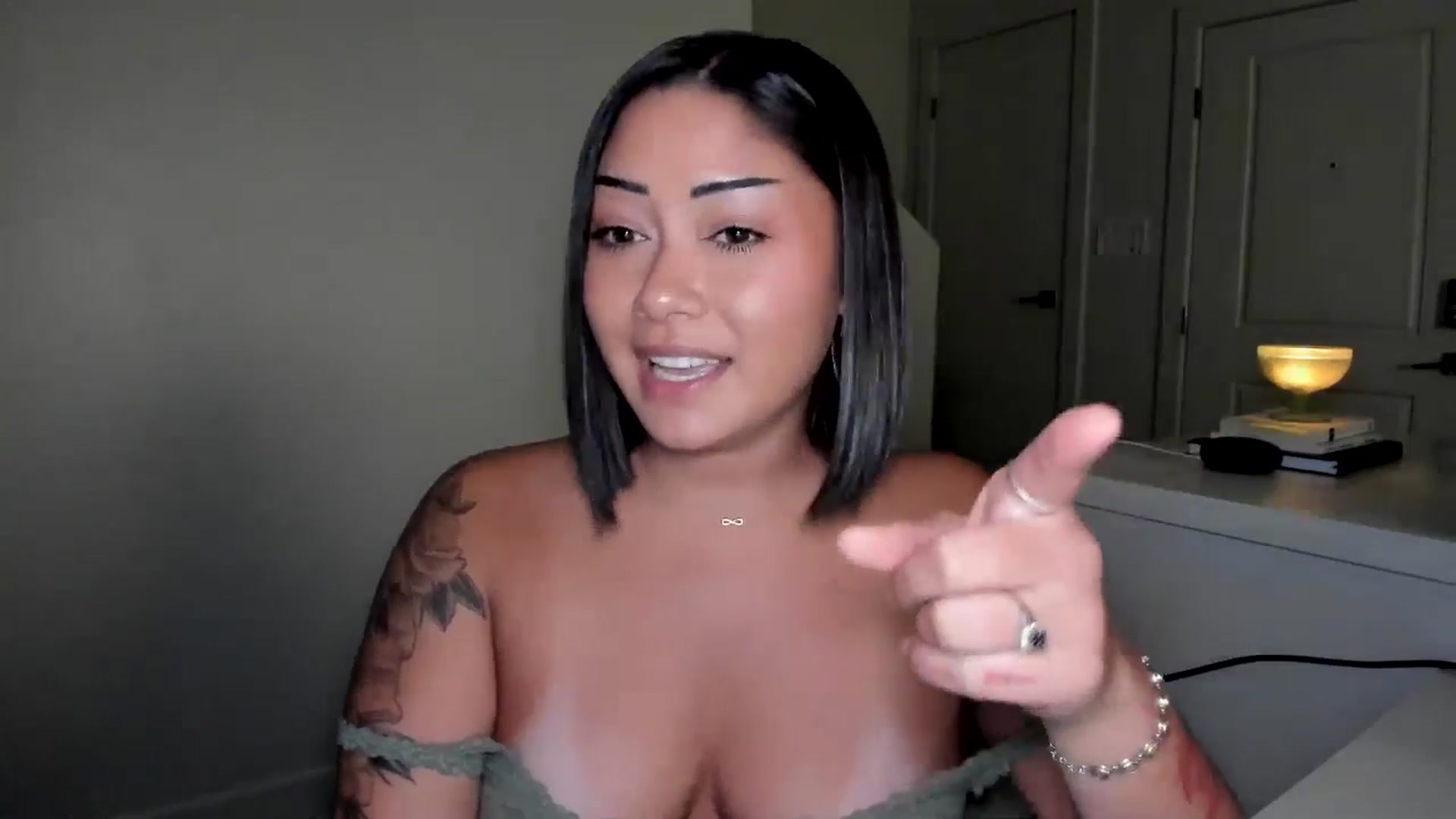 Gallery image thumbnail from YourGoddessLu's myfreecams stream on, 07/27/2025, 04:34 image 8 of 20