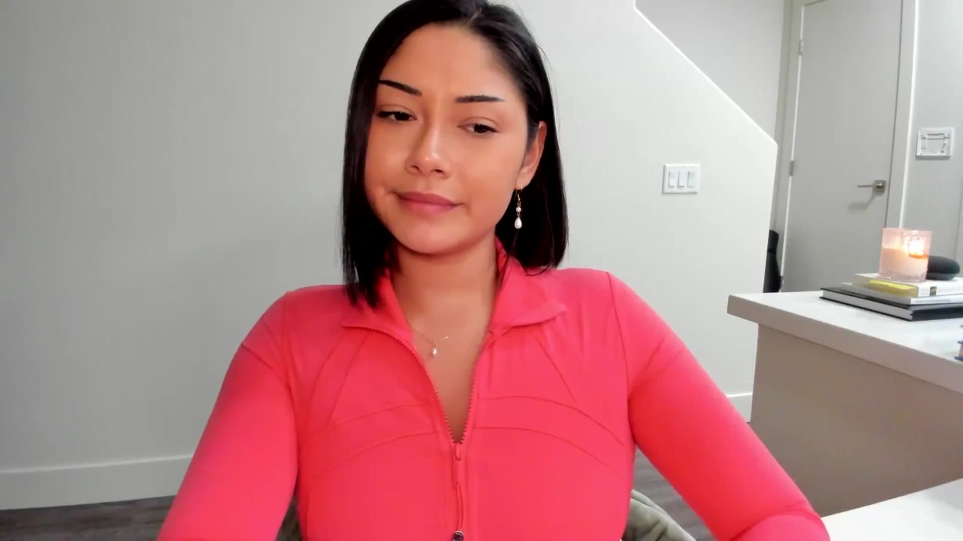 Gallery image thumbnail from YourGoddessLu's myfreecams stream on, 08/04/2025, 04:49 image 10 of 20
