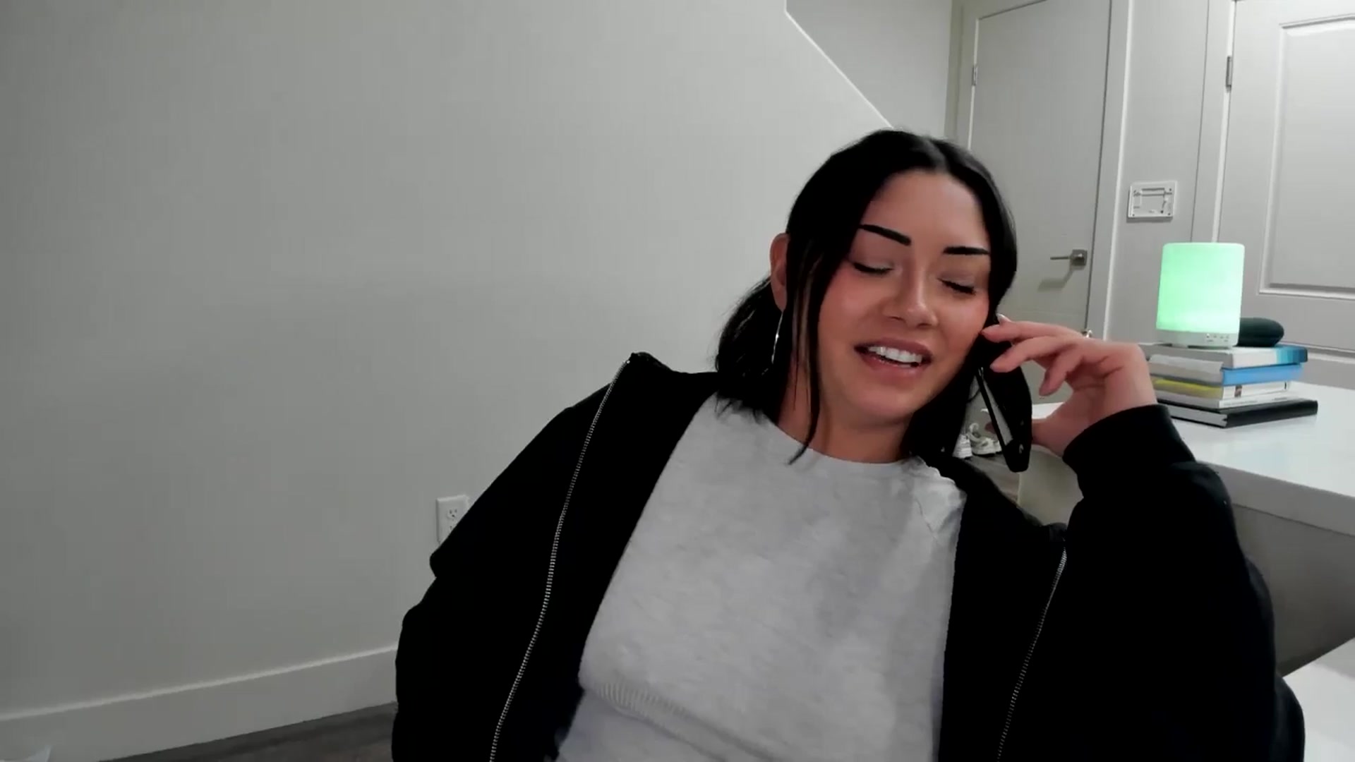 Gallery image thumbnail from YourGoddessLu's myfreecams stream on, 08/08/2025, 06:34 image 14 of 20