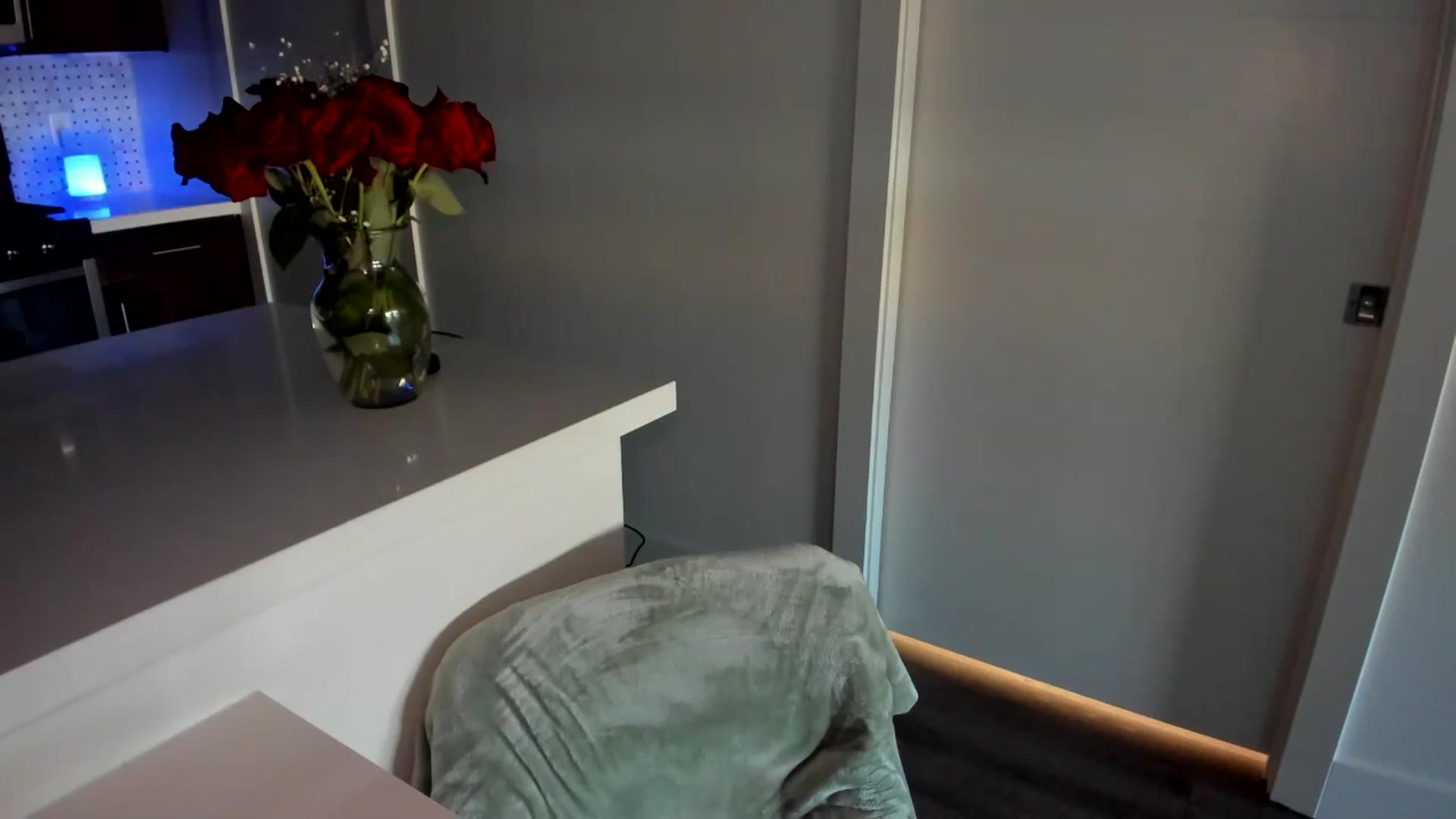 Gallery image thumbnail from YourGoddessLu's myfreecams stream on, 08/14/2025, 24:51 image 18 of 20
