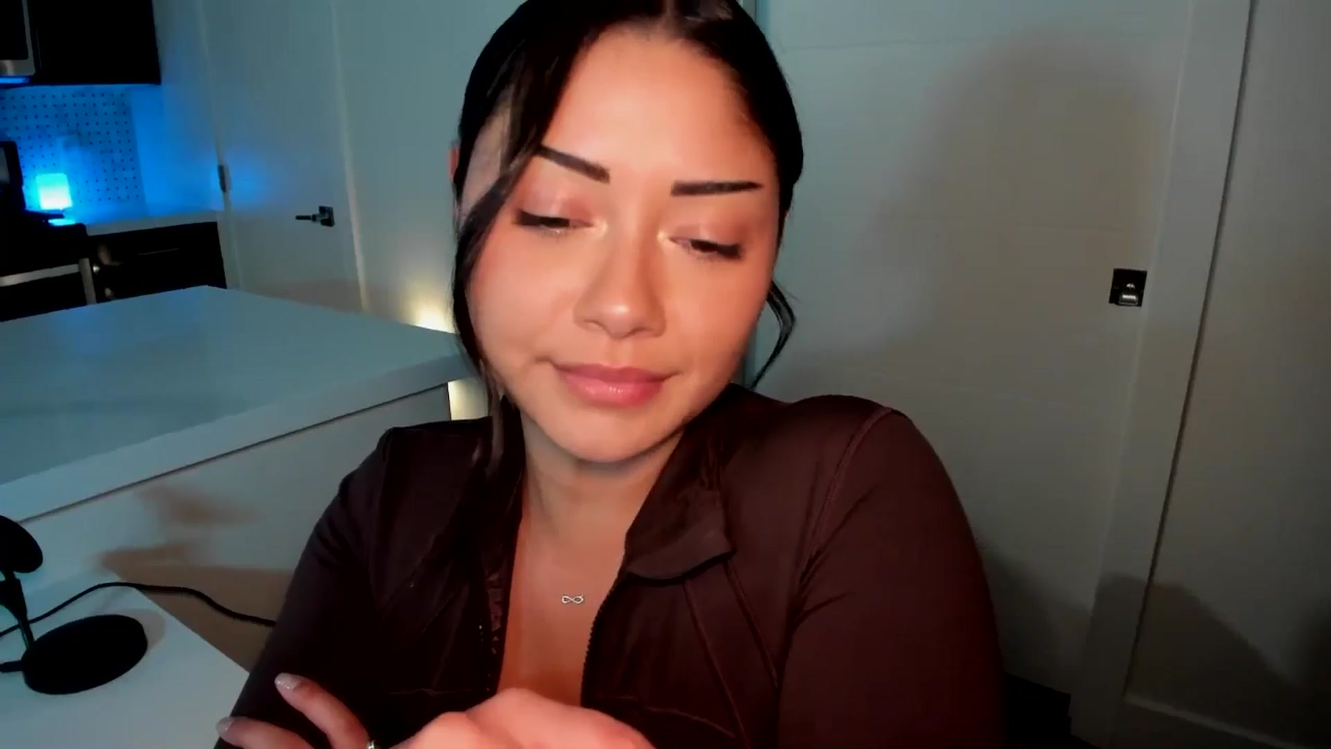 Gallery image thumbnail from YourGoddessLu's myfreecams stream on, 08/21/2025, 06:01 image 19 of 20