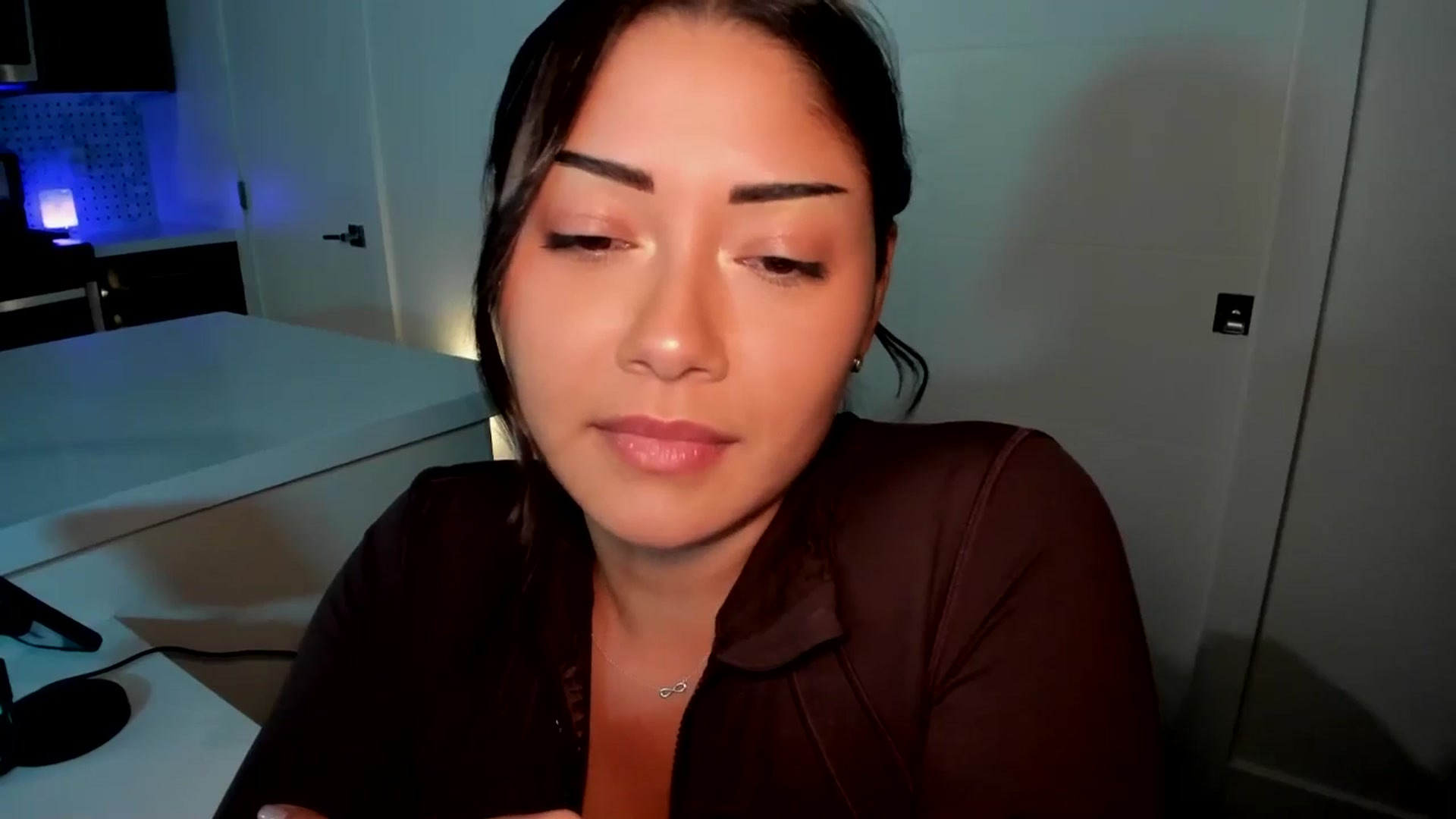 Gallery image thumbnail from YourGoddessLu's myfreecams stream on, 08/21/2025, 06:01 image 14 of 20